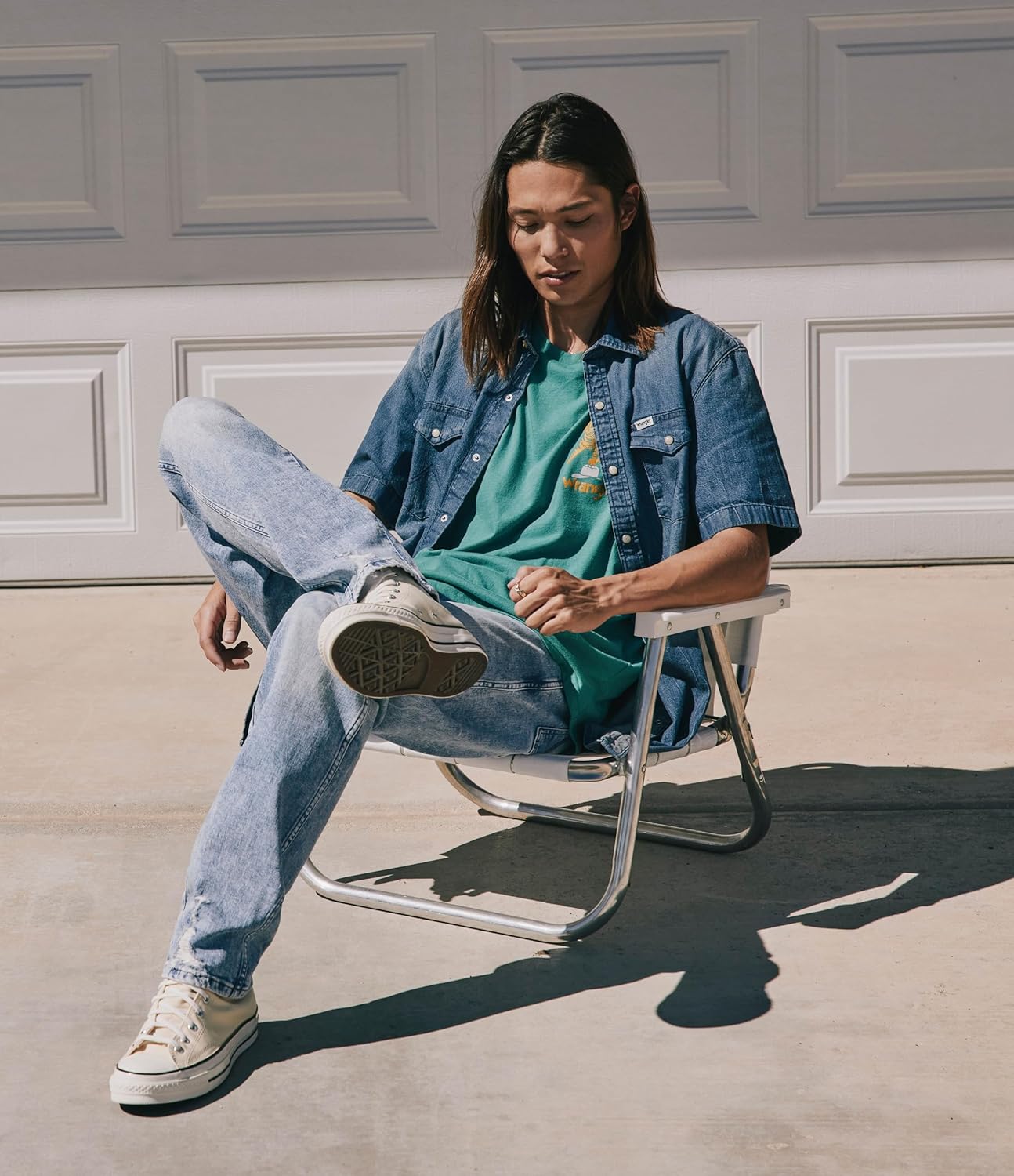 Wrangler Mens Men's Free-to-Stretch Relaxed Fit Jean - Image 4