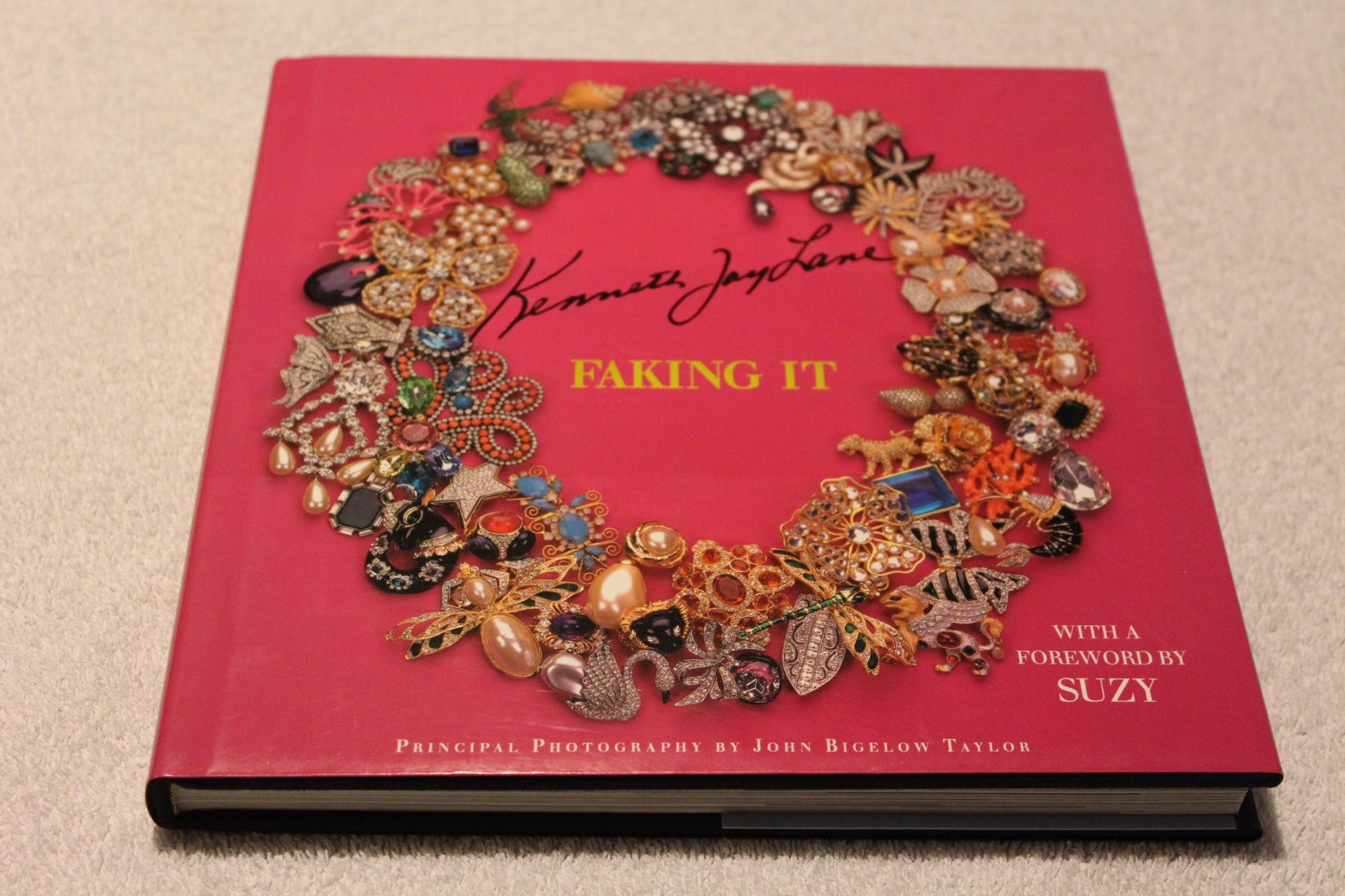 【アートブック】Kenneth Jay Lane: Faking It 81r0LzvOVrL.jpg