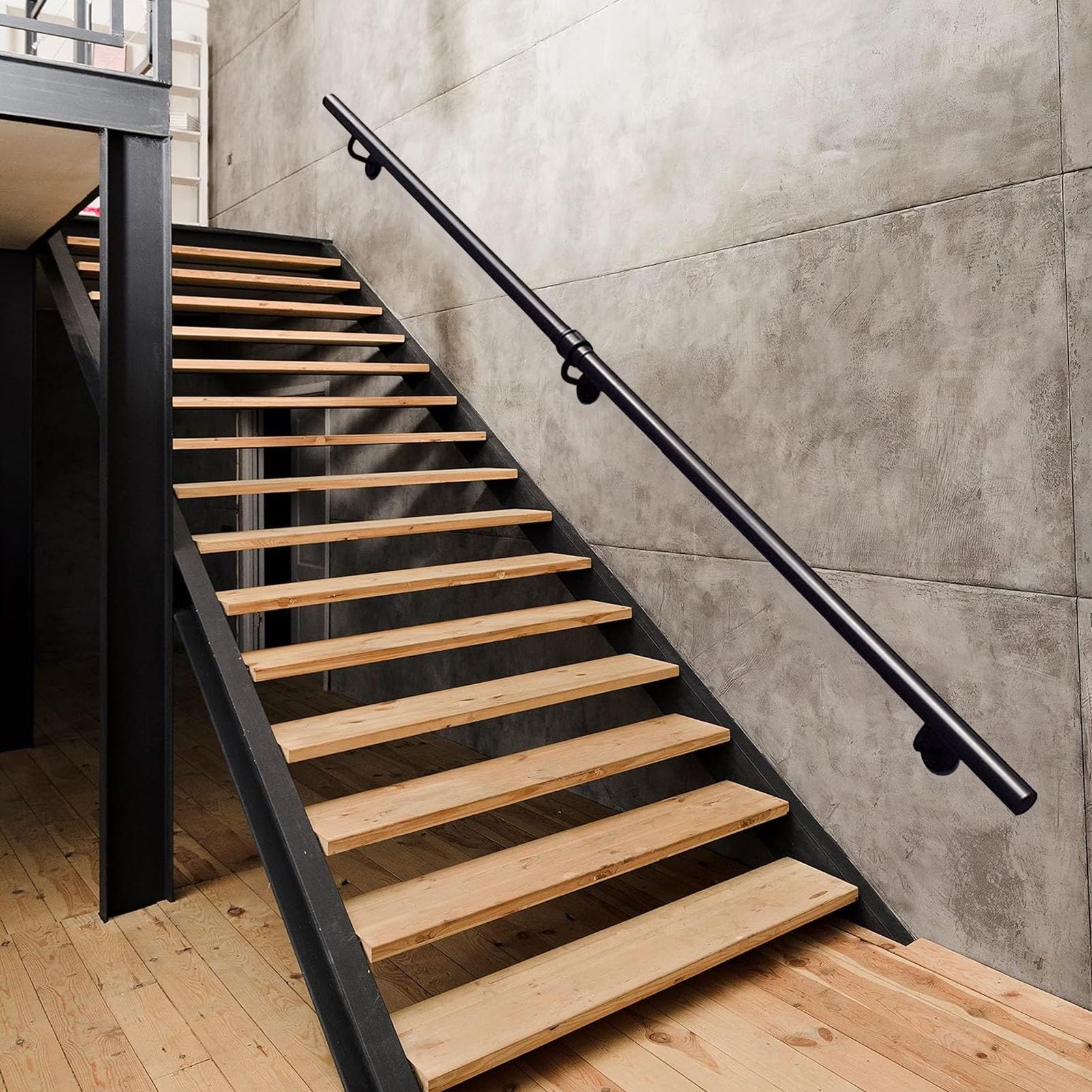 Rampe d'escalier de 360 cm en fer forgé avec supports muraux