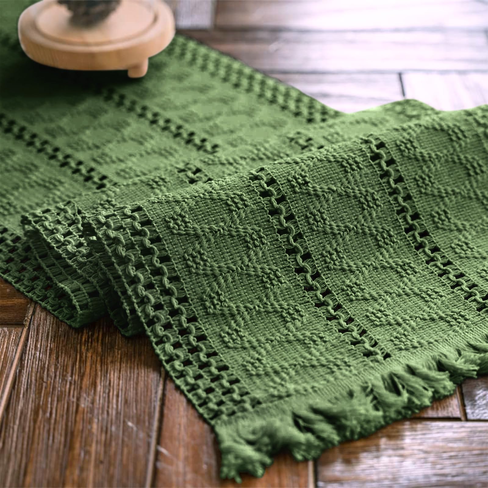 Alynsehom Macrame Table Runner Green Boho Table Runners with Tassels Hand Woven Cotton Table Runner Rustic Farmhouse Table Runners for Bohemian