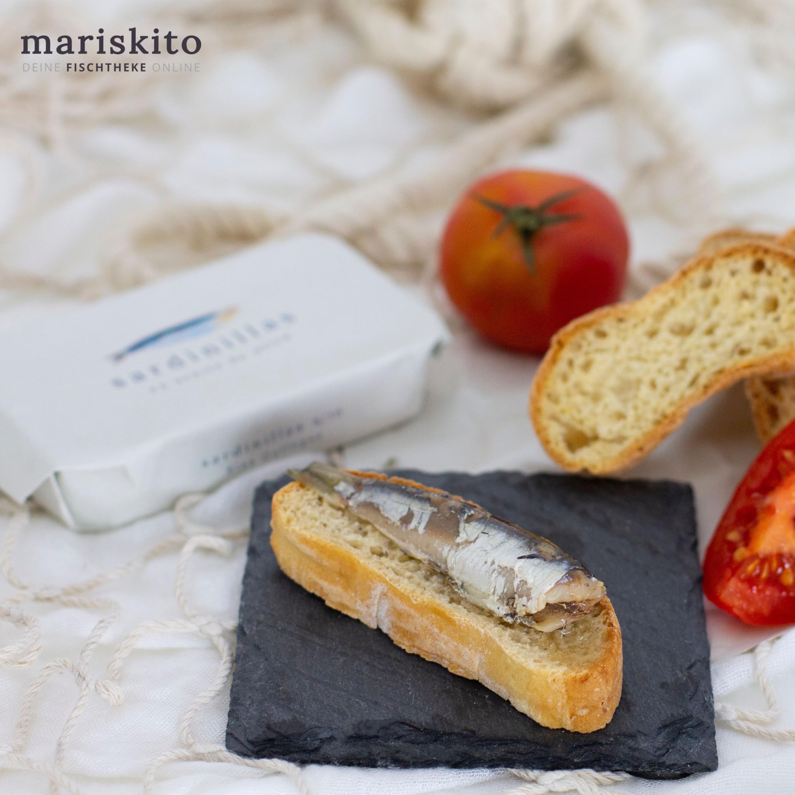 MARISKITO | Paket La Mar de Variado - 12 Gourmetkonserven - Dosen mit Galicischen Konserven - Geschenkkorb - Delikatessen-Produktset
