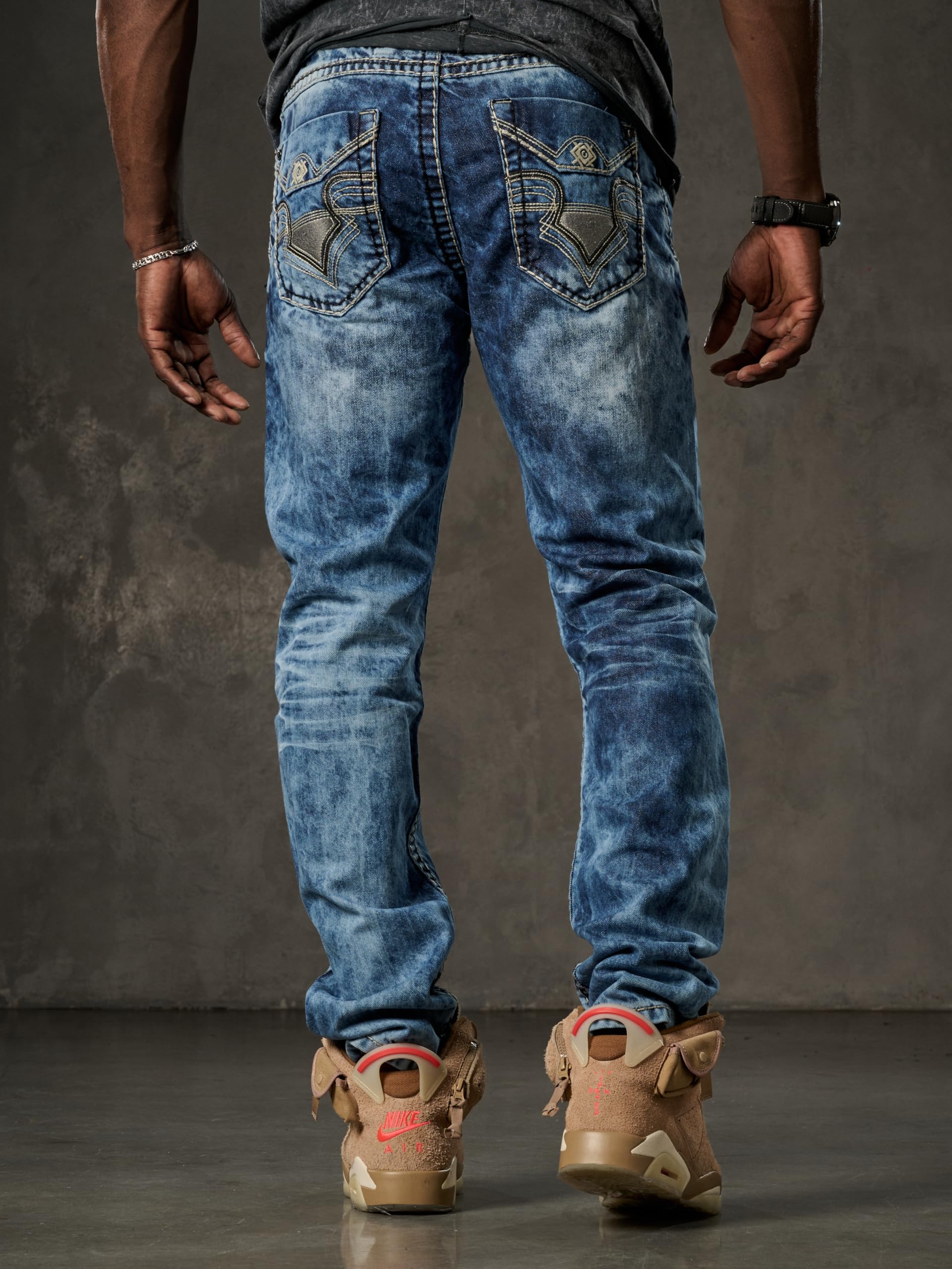 Cipo & Baxx Herren Jeans | Modelle mit Ziernähten | Alltag & Trend Design | Alltagstauglich | für individuelle Outfits