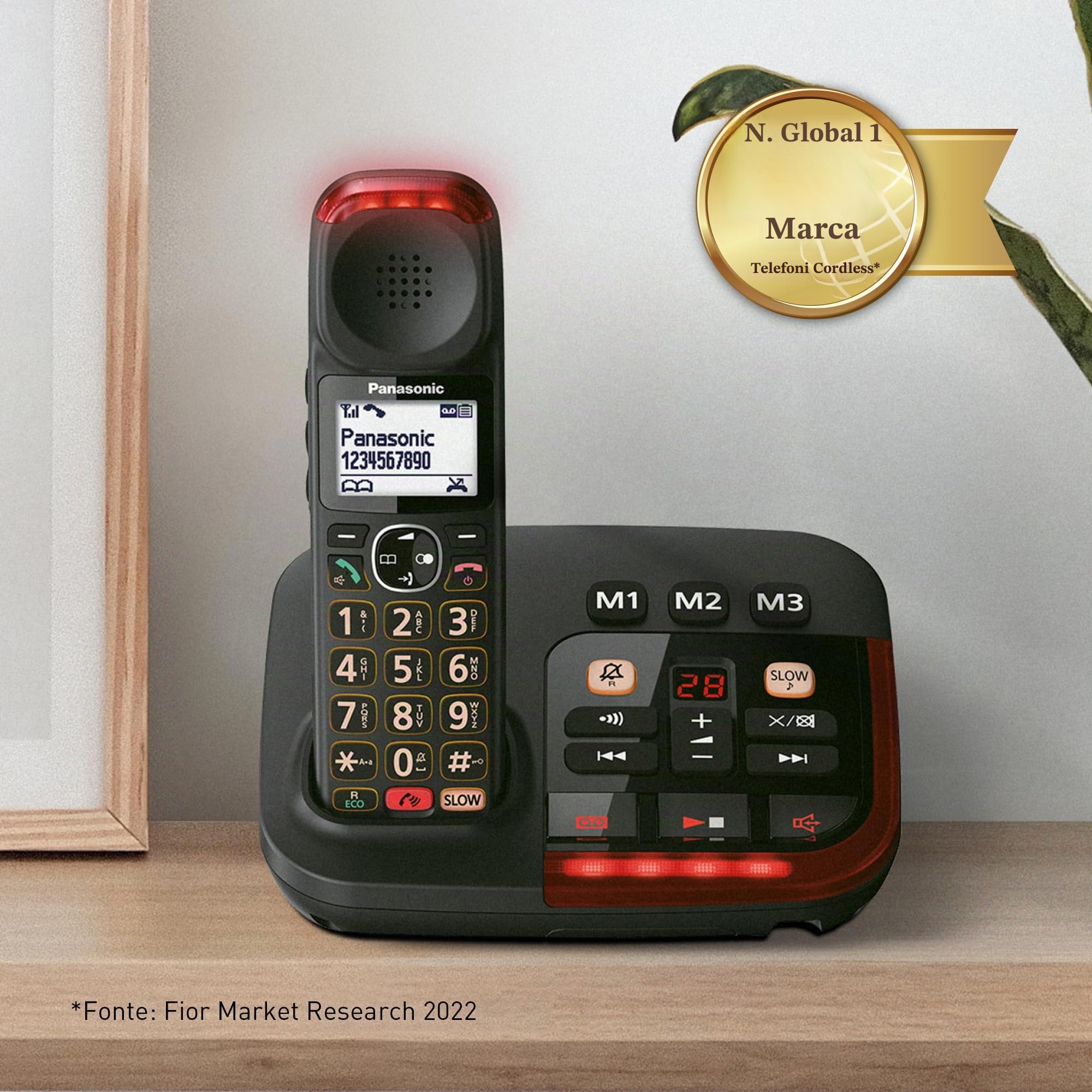 Panasonic KX-TGM420EXB Telefono Cordless Digitale con Segreteria Telefonica Digitale, Unità Base e Ricevitore Singolo, Volume Alto, Modalità Conversazione Lenta, Compatibile con Apparecchi Acustici
