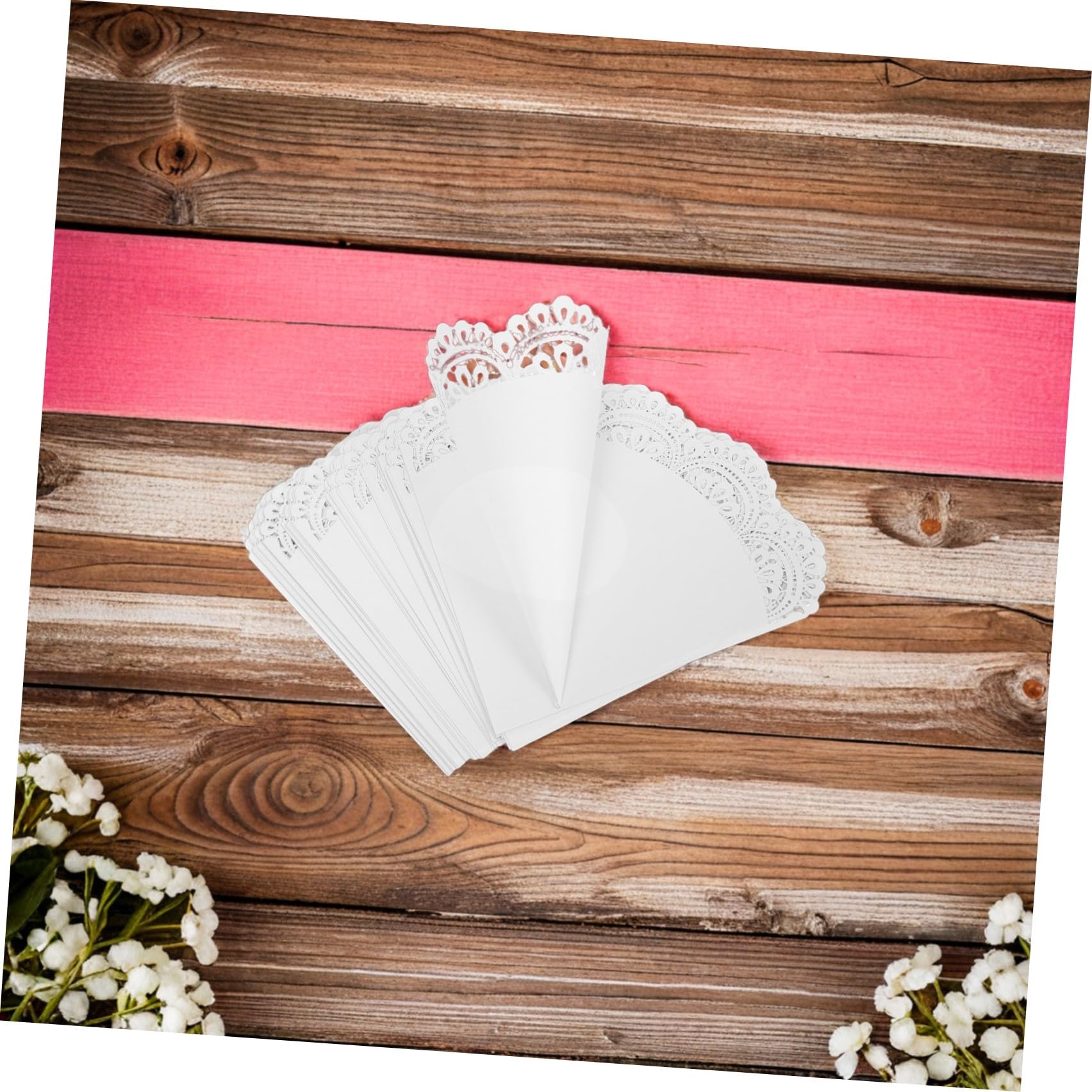 Luxshiny Coni di Petali di Fiori in Carta Leggera, 50 Pezzi Bordo in Pizzo, Porta Coriandoli per Matrimoni e Eventi Speciali, Pratici per Utilizzo Sia Interno che Esterno