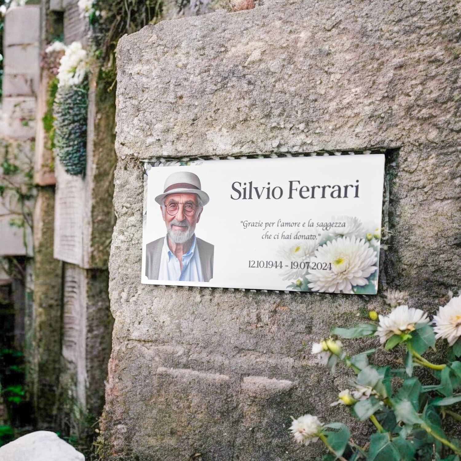 Albalù Targa Commemorativa Personalizzata Gres Porcellanato Effetto Marmo 20x40 cm – Lapide Personalizzata con Foto Nome Date e Dedica – Fotoceramica per Lapide Cimitero Resistente Esterni (Grande)