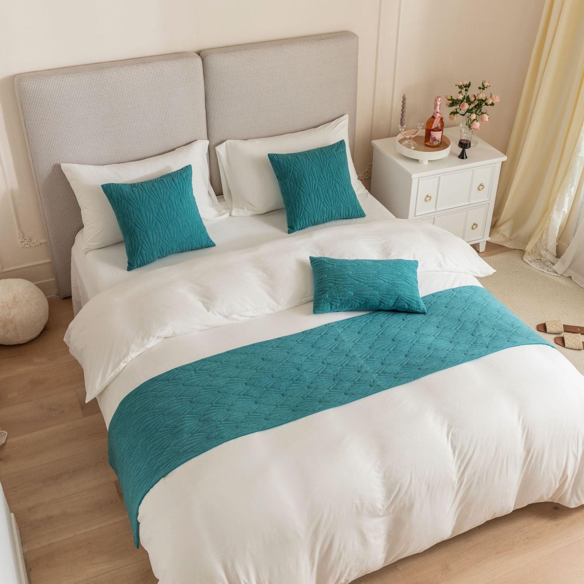 LRUPVEG Solid Bed Runner Luxury Yellow Decorative Velvet King Queen Size Bed End Runner Cushions Cover Hotel Quilt Bedding Set(Light blue,45 * 240cm for 2m bed)