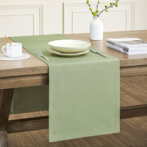 ZeeMart Camino de mesa básico estilo lino, 14 x 108 pulgadas, color verde salvia, camino de mesa rústico de 108 pulgadas de largo, camino de mesa de ZeeMart Camino de mesa básico estilo lino, 14 x 108 pulgadas, color verde salvia, camino de mesa rústico de 108 pulgadas de largo, camino de mesa de