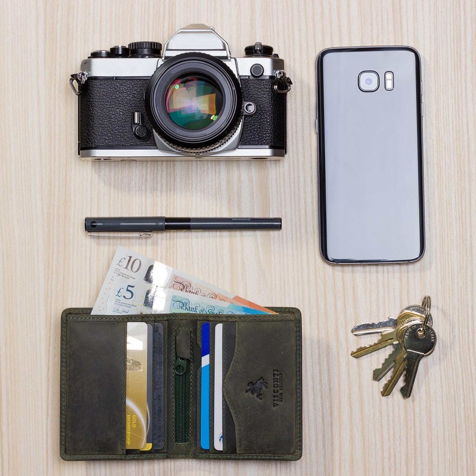 VISCONTI - Portafoglio Uomo Compatto in Pelle - Porta Carte di Credito per 6 Carte con Portamonete - Due Pieghe - RFID - 705 Arrow Olio Marrone Chiaro