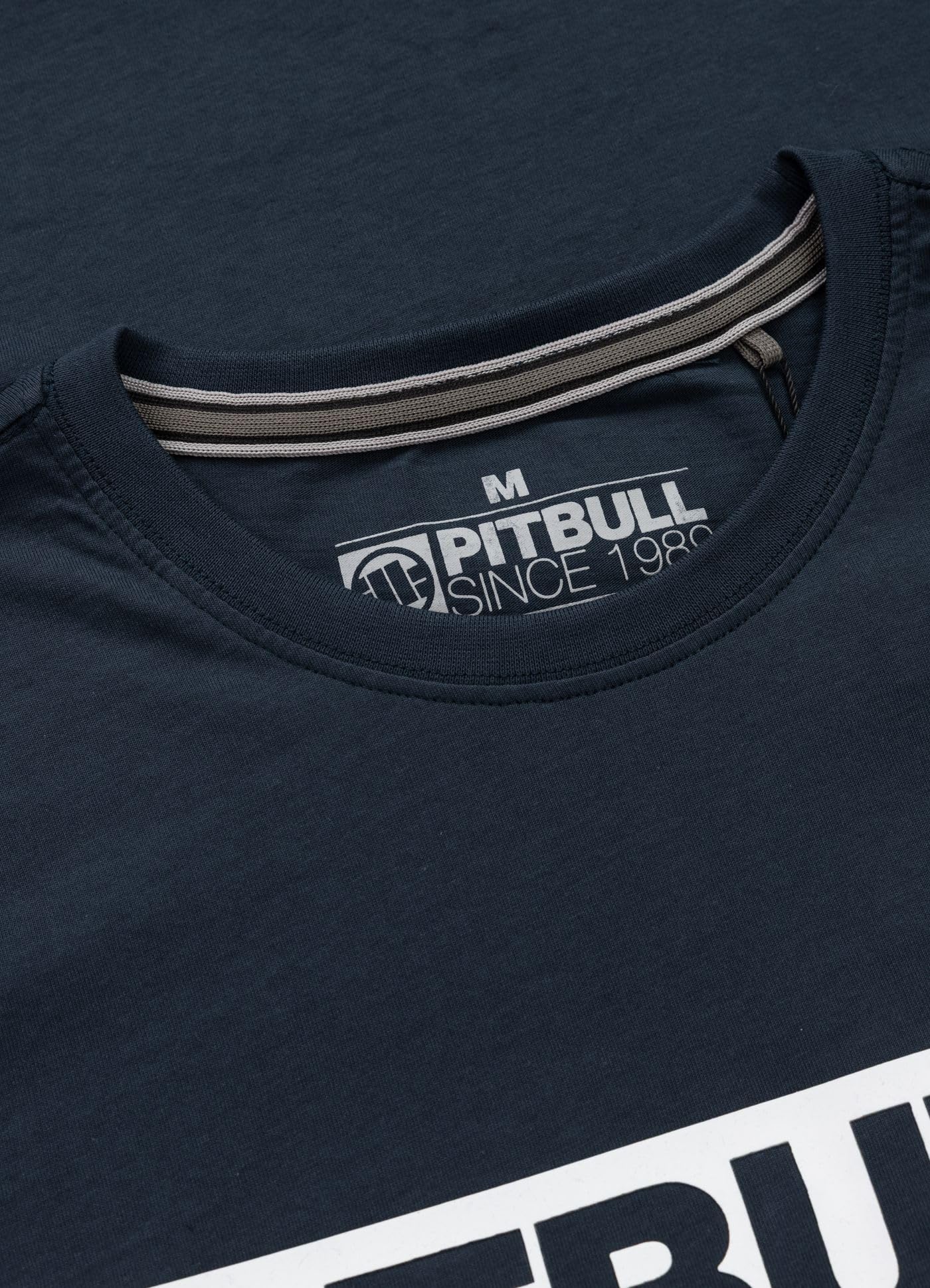 PITBULL - Camiseta Hombre Hilltop, Camisetas Manga Corta Hombre, T-Shirt Corte Regular Clásico, Camisetas Hombre de Algodón, Camiseta Hombre Manga Corta Ideal para el Verano