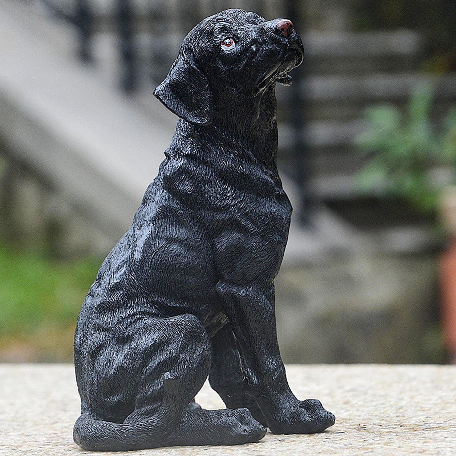 Tissting Urocza figurka psa z żywicy wystrój wnętrz na zewnątrz - wodoodporna figurka szczeniaka do ogrodu domowego 13,05 uncji / 370 g 12 cm/4,7 cala (czarna)