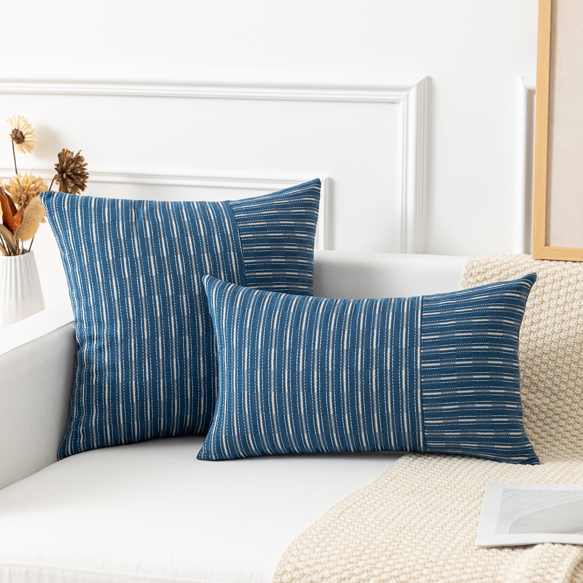 Kevin Textile - Juego de 2 Fundas de cojín Decorativas de Lino a Rayas Azul Marino y Beige, 20 x 20 Pulgadas, Fundas de cojín cuadradas Modernas para sofá, Silla, Dormitorio, decoración de otoño