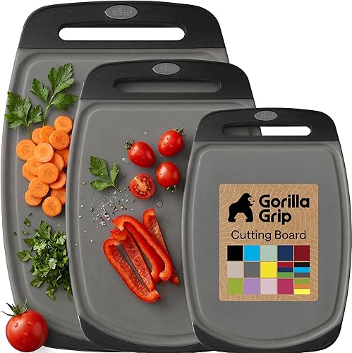 Miniatura 15 de La tabla para cortar original GORILLA GRIP (TM), antiderrapante, reversible para cortar y servir queso. Potente tecnología de agarre, sin BPA
