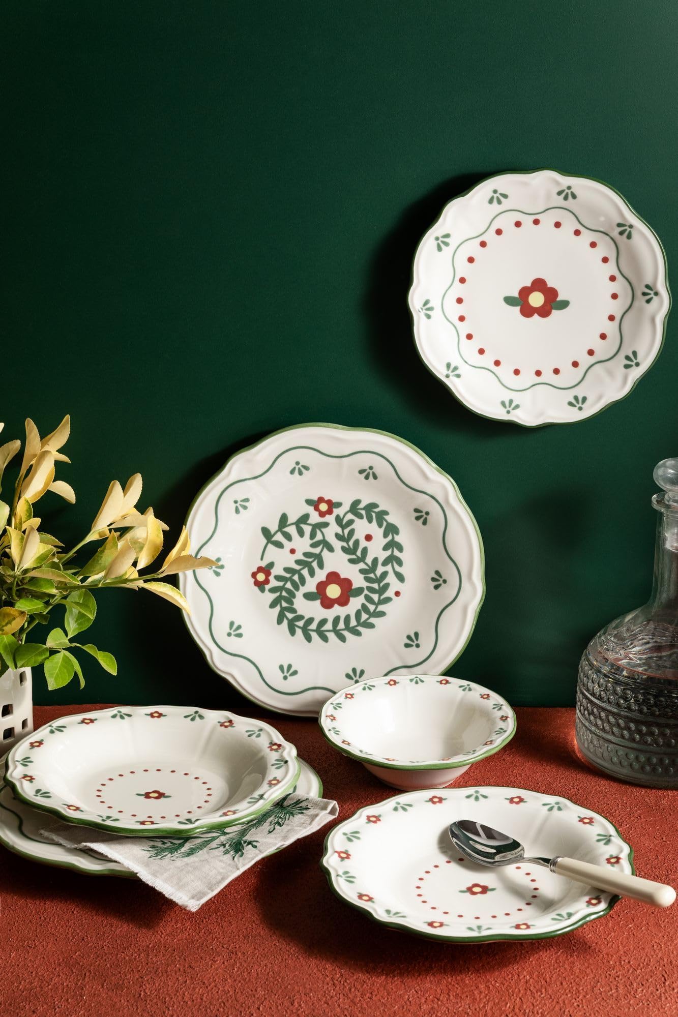 Elegancki 24-częściowy zestaw naczyń, 100% porcelana | Zawiera talerze do serwowania, talerze obiadowe, talerze deserowe i miski, idealny dla gości