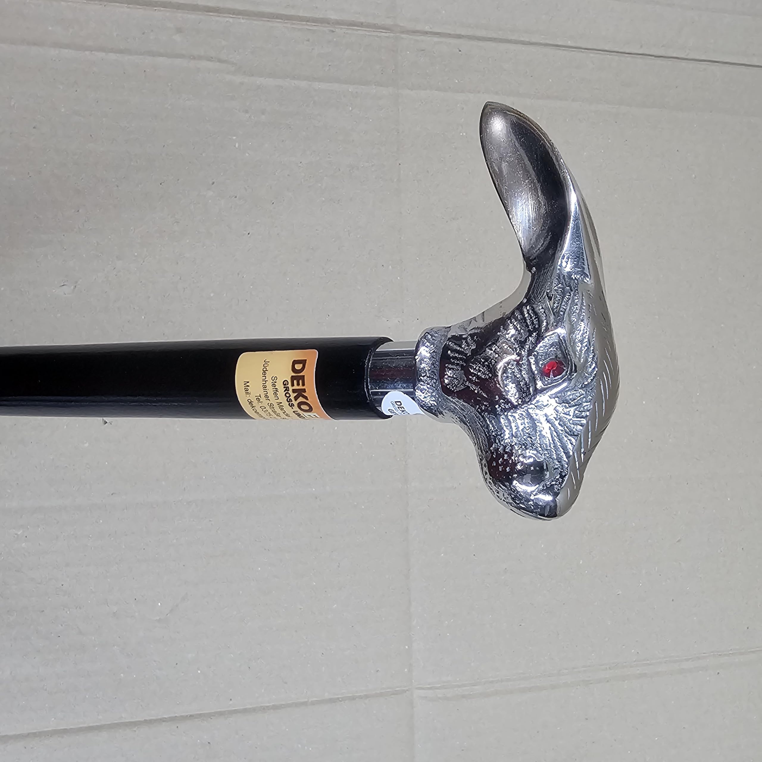 Elegancka dekoracyjna drewniana laska, laska ze srebrną metalową rączką 93 cm długości i wadze 520 g. Z wytrzymałą, antypoślizgową gumową rączką w stylu antycznym