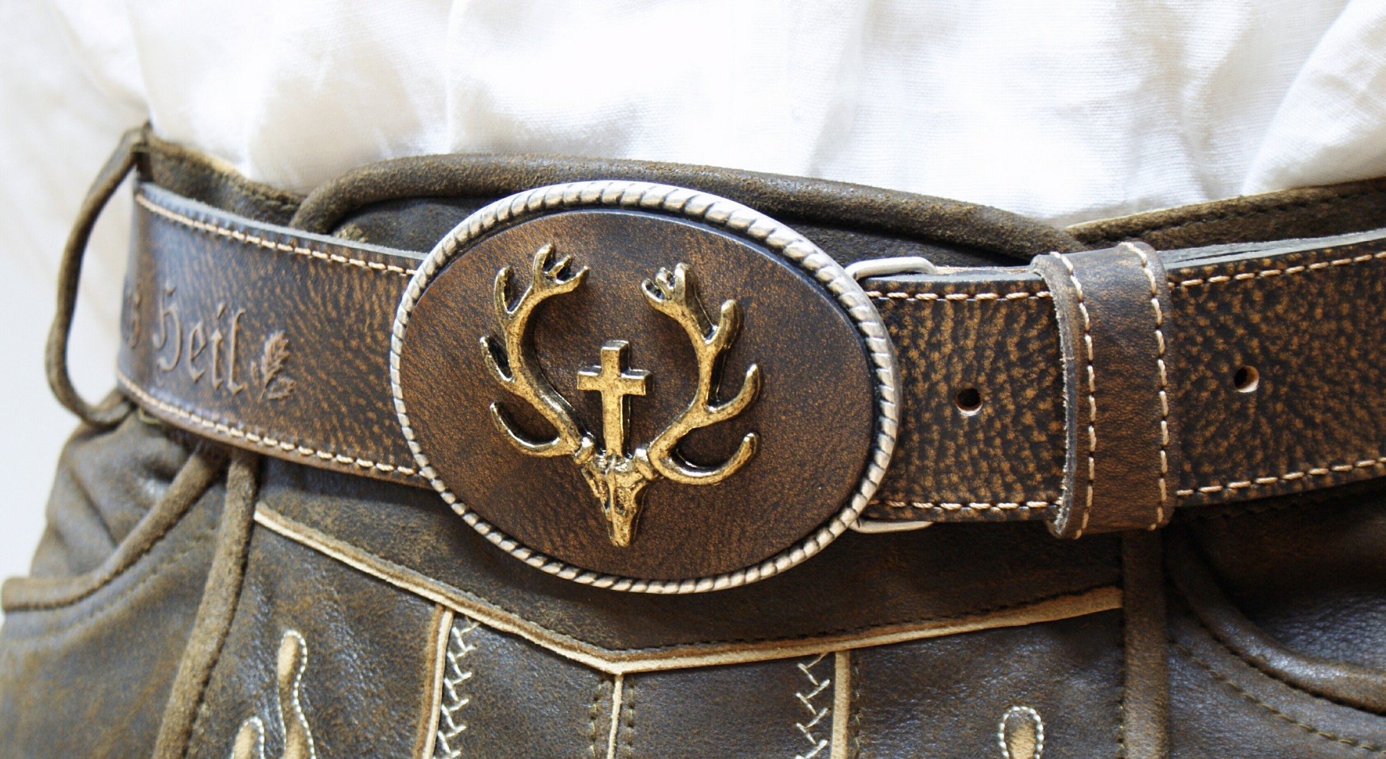 Trachtengürtel Hirsch echt vergoldet Herren Trachten-Gürtel für Lederhose Ledergürtel echt Leder braun mit Patina Handarbeit Made in Austria Unikat Hirschkopf Jagd Jäger