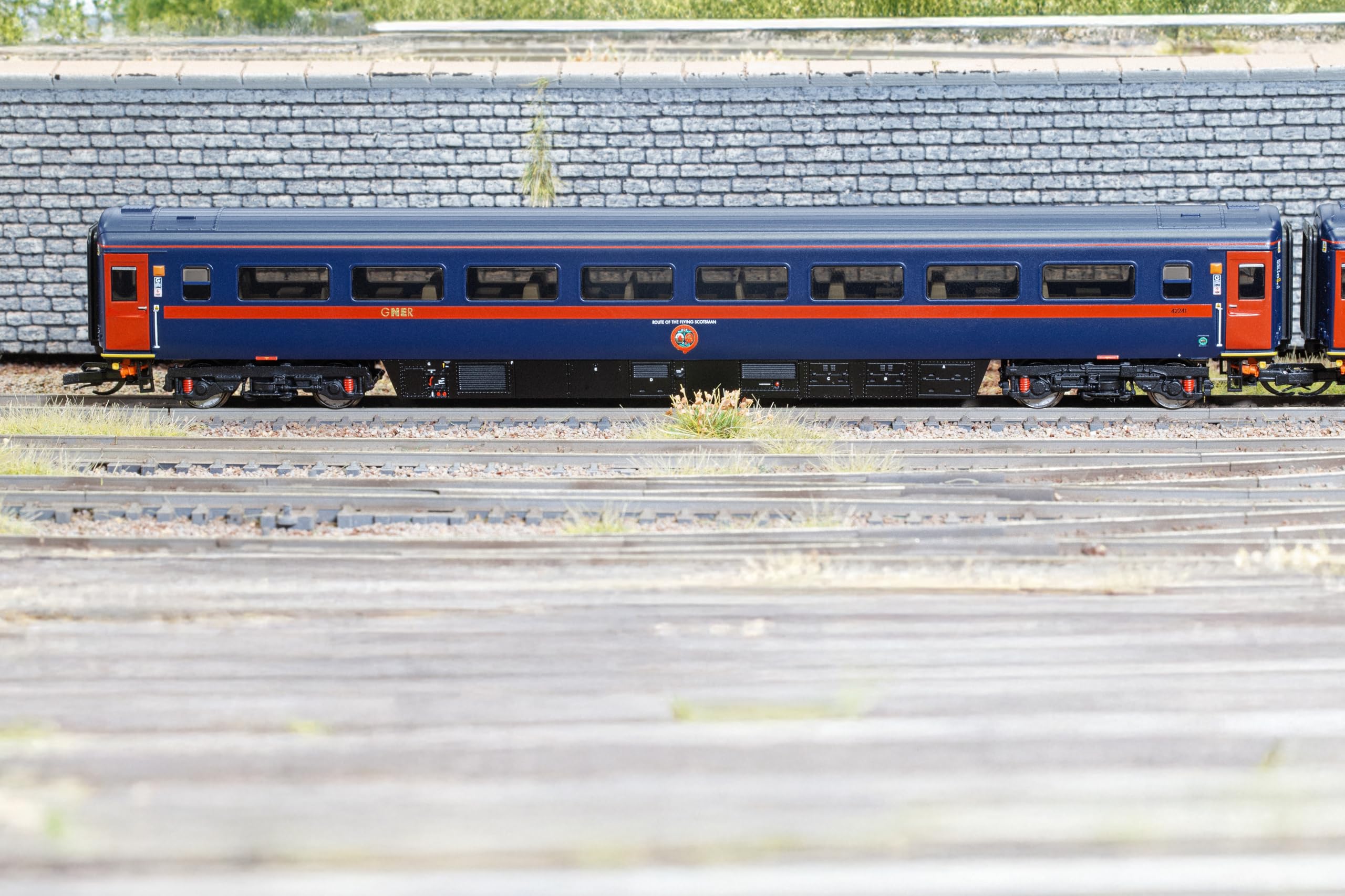 Hornby TT:120 TT4043C GNER HST Mk3 TS 42241
