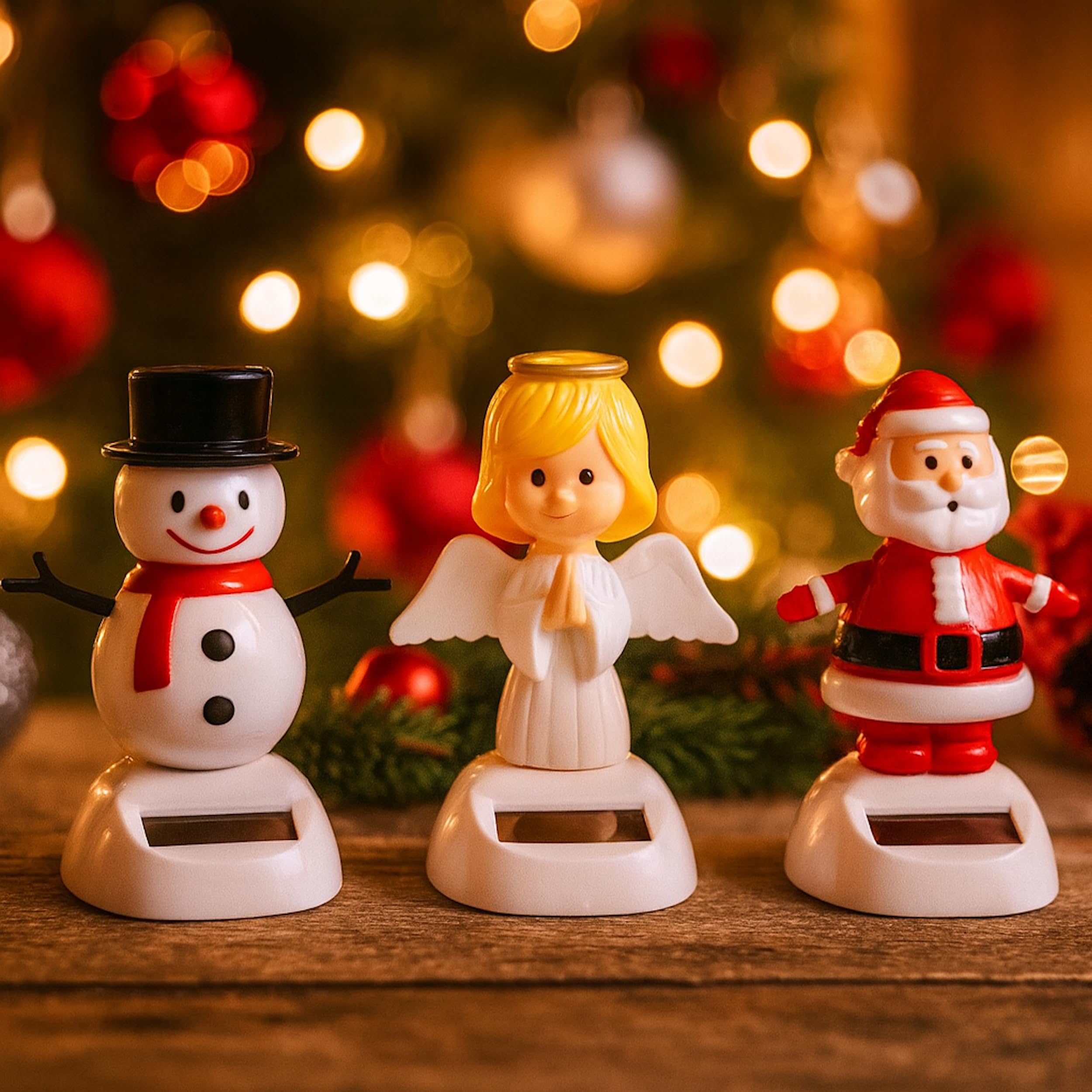 3ER SET WEIHNACHTLICHE SOLAR-WACKELFIGUREN – Weihnachtsmann, Christkind & Schneemann | Dekorative Figuren mit Solar-Wackelmechanik | Weihnachtsdeko für Auto, Büro & Zuhause | ca. 6 × 6,8 × 10,2 cm