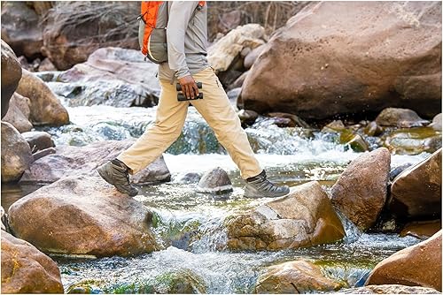 Miniatura 9 de Nikon Paquete de prismáticos Prostaff P3 10X30 con sistema de limpieza Lenspen (2 artículos)