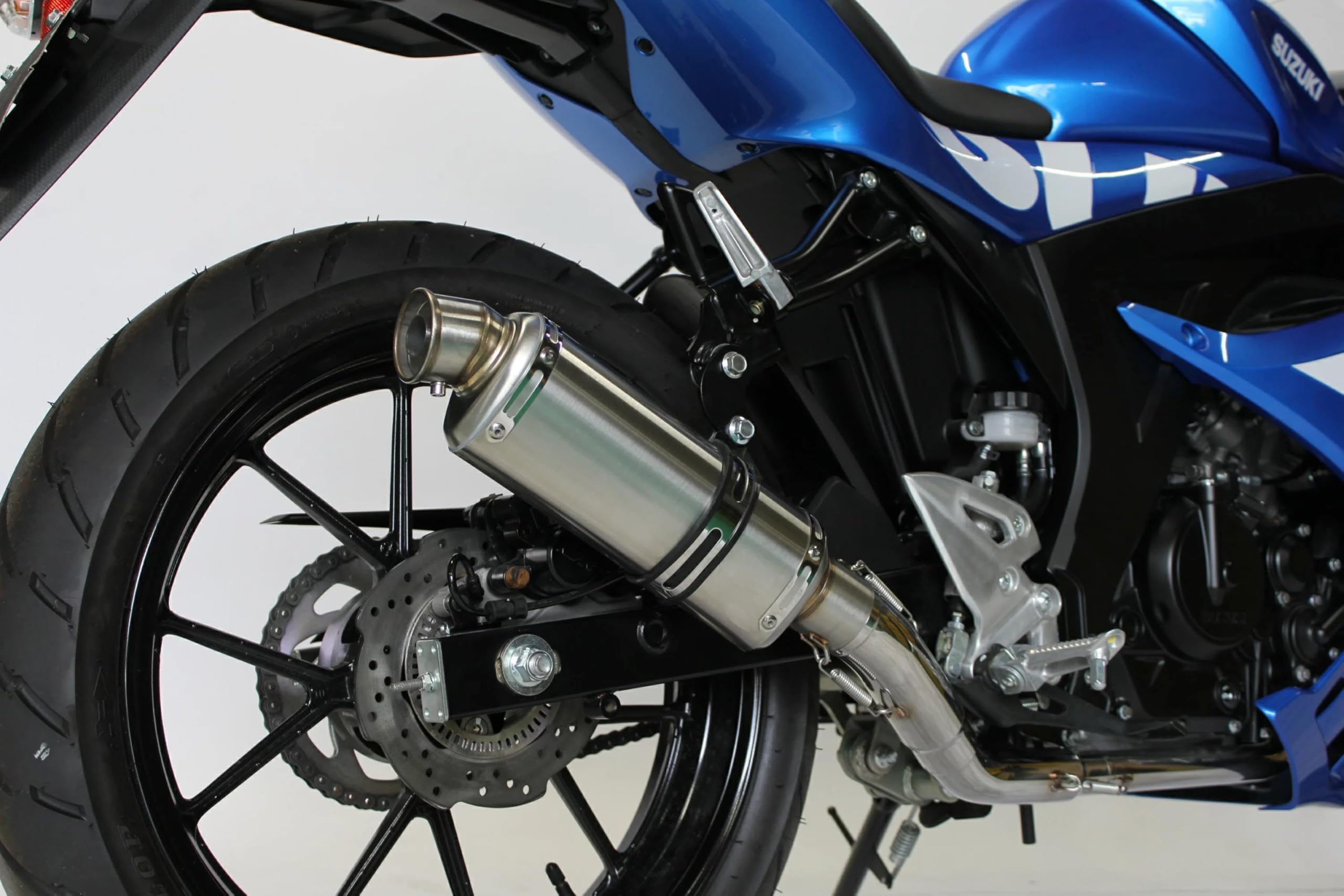 HMS GSX-R125 バイクマフラー デルタ バイクマフラー Amazon | DELTA デルタ GSX-R125/GSX-S125(8BJ-DL32D/2BJ-DL33B