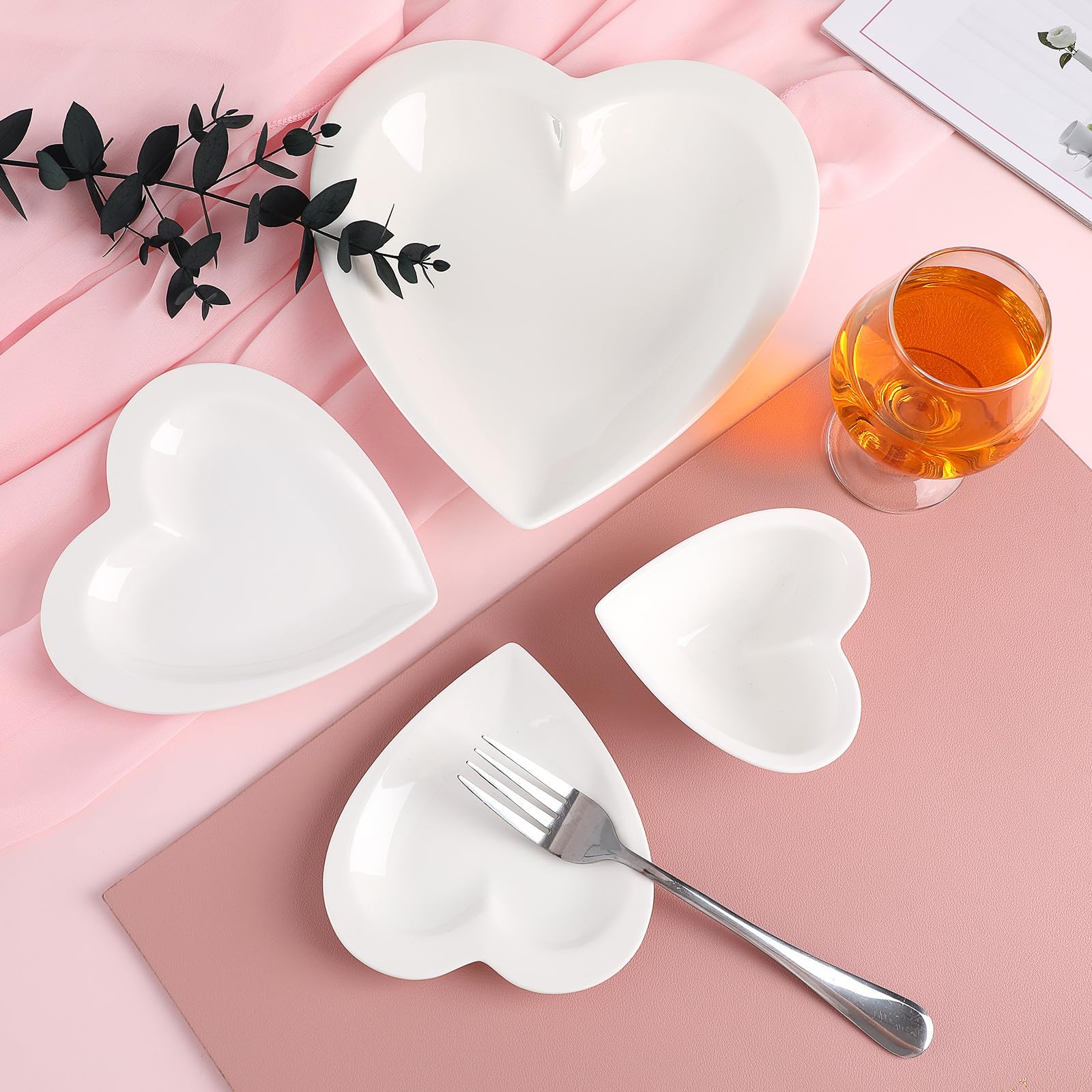 USHOBE Ciotole in Ceramica Bianca Base Stabile Set di 4 a Forma di Cuore, Impilabili per Cucina e Sala da Pranzo