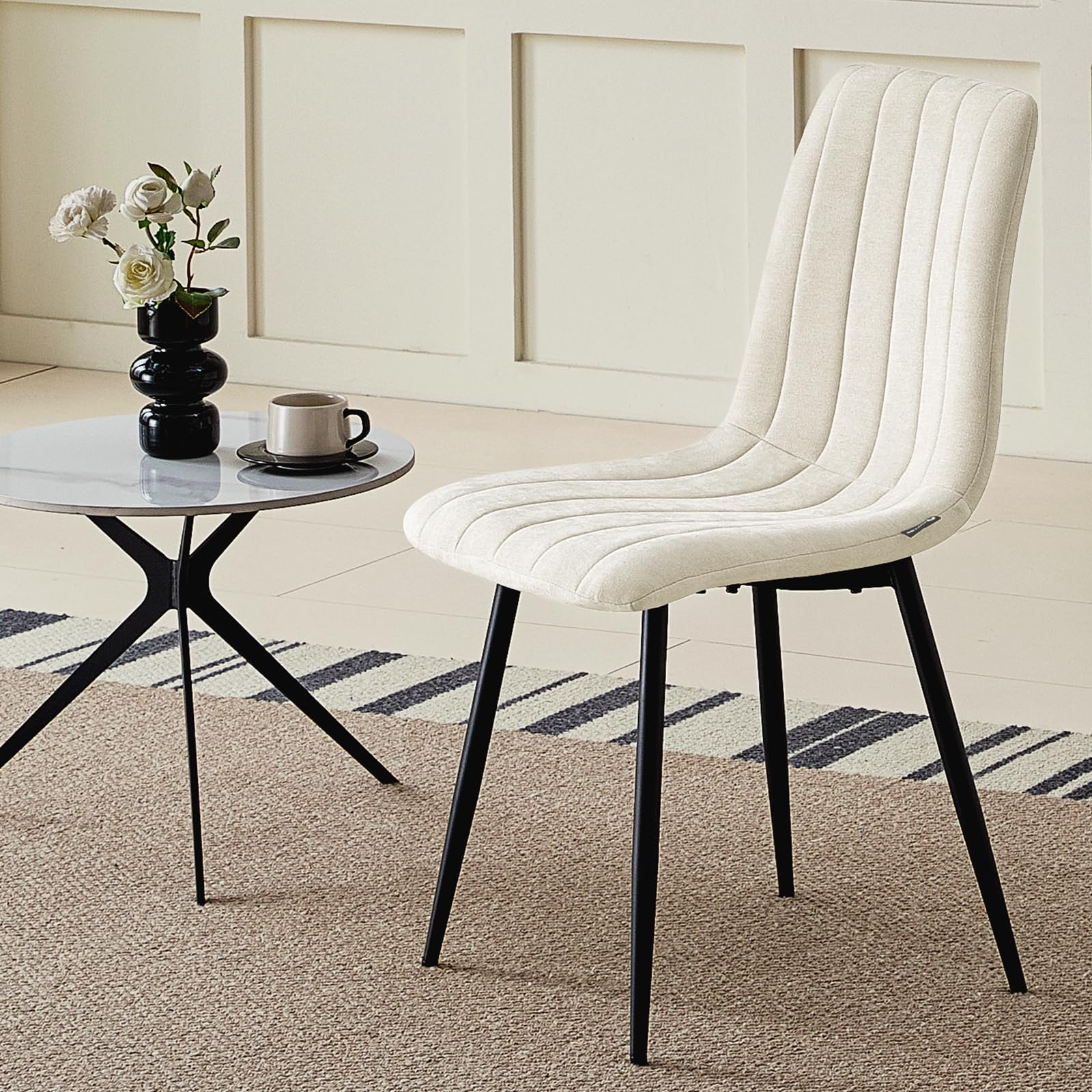 WAFTING Set di 4 Sedie da Pranzo, Sedie a Righe Imbottite con Schienale Alto con Pieds in Metallo, per Sala da Pranzo, Soggiorno, Cucina e Reception, Beige