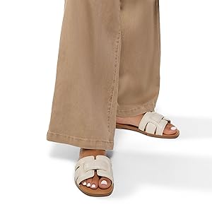 ALDO Women's Elenaa Flat Sandal