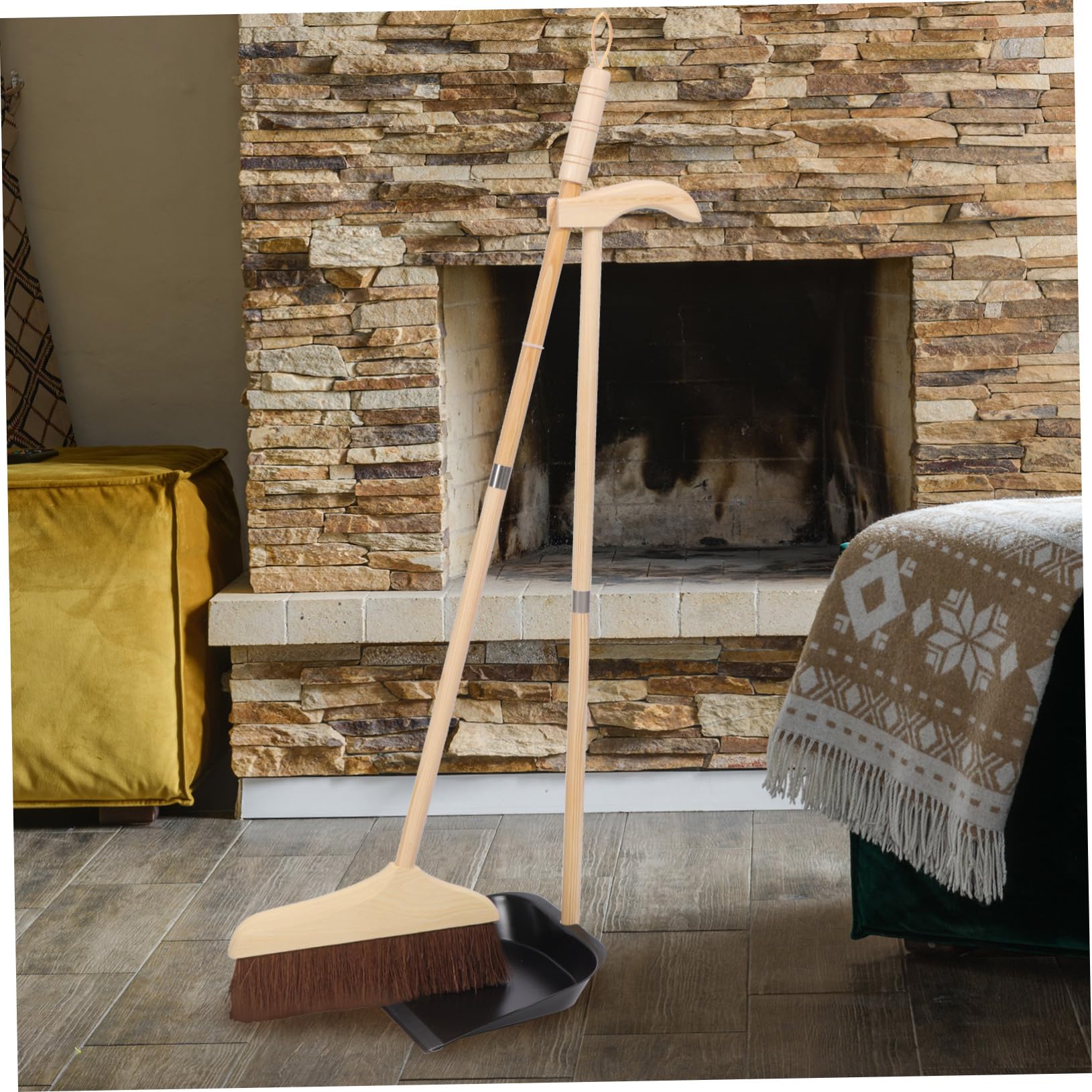 SOLUSTRE Besen und Kehrschaufel Haushalt Innen und Außenbereich Geeignet Robustes Material Ergonomischer Griff Platzsparendes Design