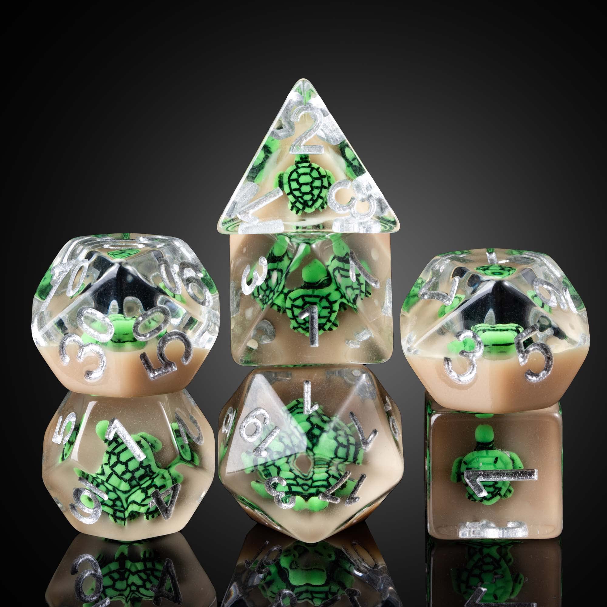cusdie 7-Die DND Dice, Polyhedral Dice Set Filled with Animal, for Role Playing Game Dungeons and Dragons D&D DiceGreen Turtle