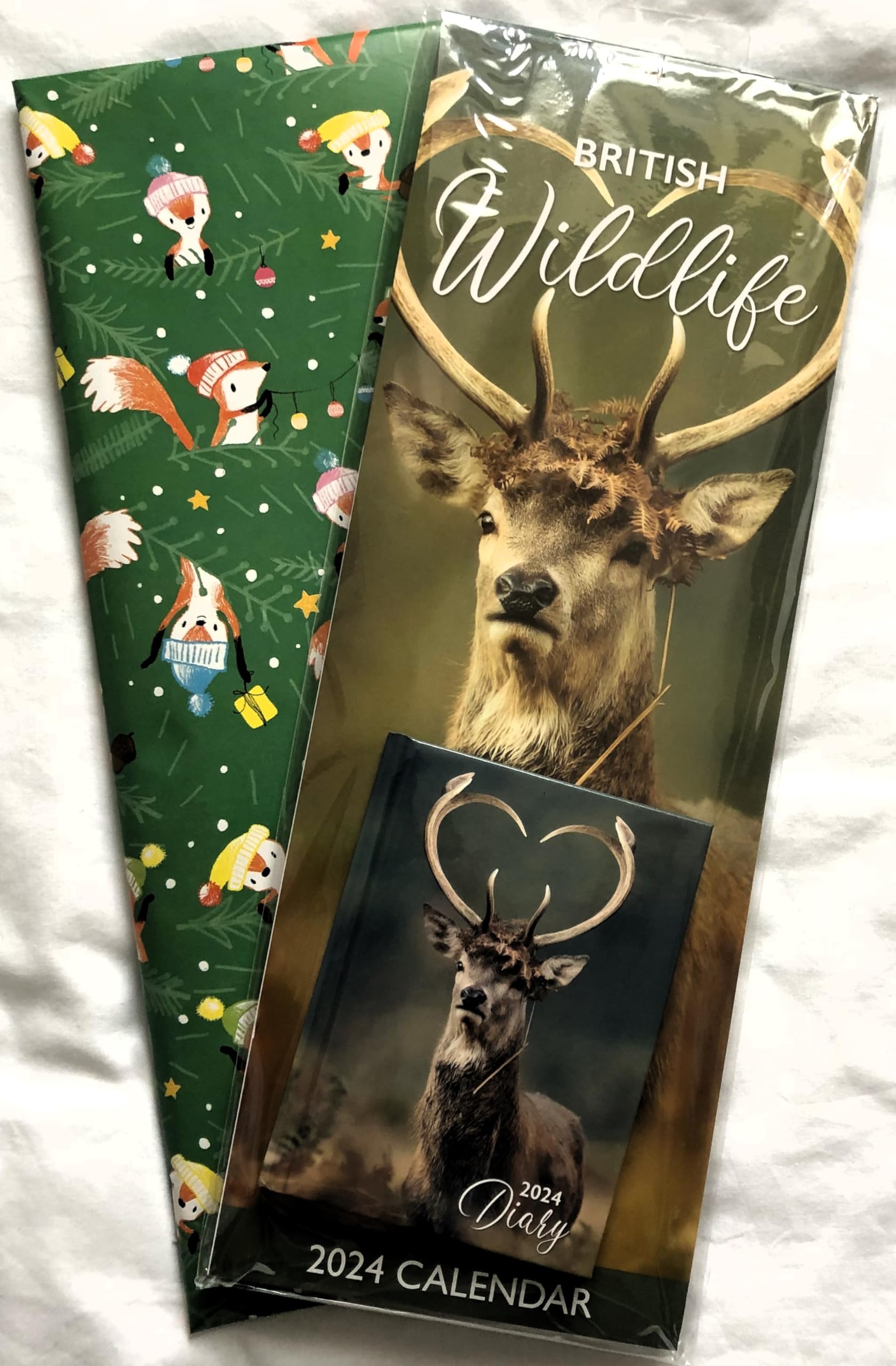 2024 WILDLIFE WILD LIFE Slim Calendar and Diary GIFT SET this will make a great xmas gift & THIS ITEM COMES ALREADY GIFT WRAPPED