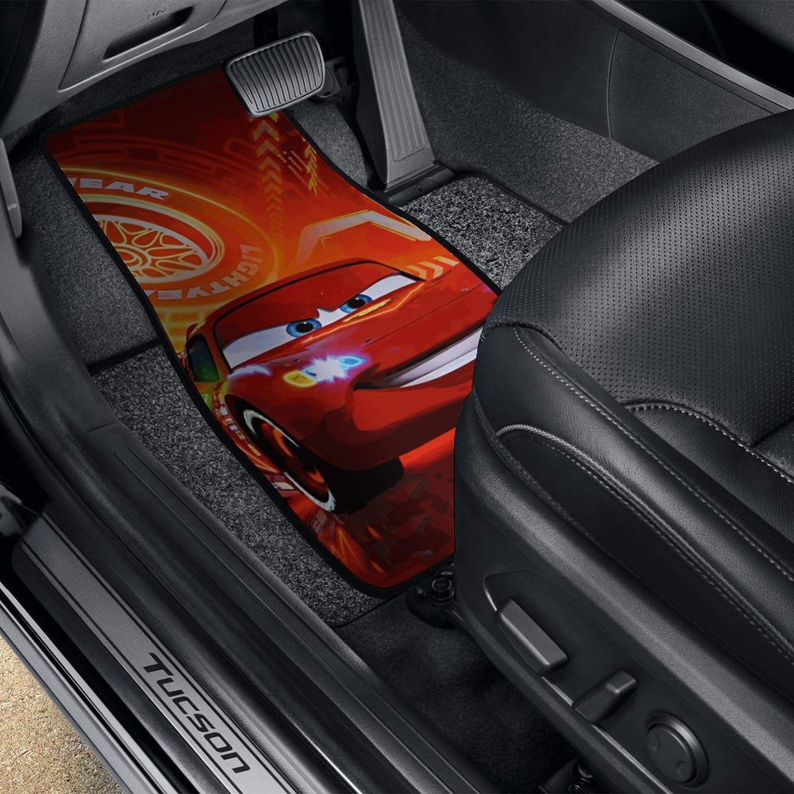 Amazon.co.jp: 車用フロアマット カーマット カーズ 1台分4点セット 車 