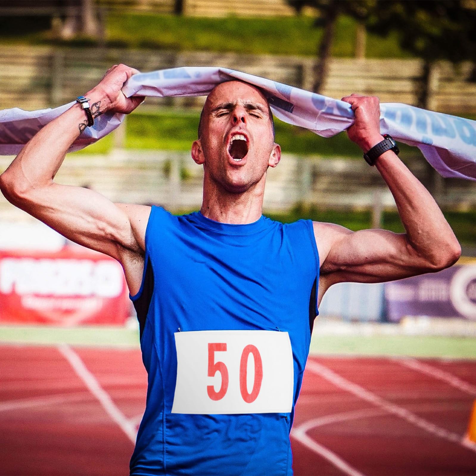 Set 1 Pettorali da Gara Numerati Clip in Poliestere Cotone e Metallo, Compatti e Resistenti per Eventi Sportivi e Allenamenti in Ogni Condizione Meteorologica