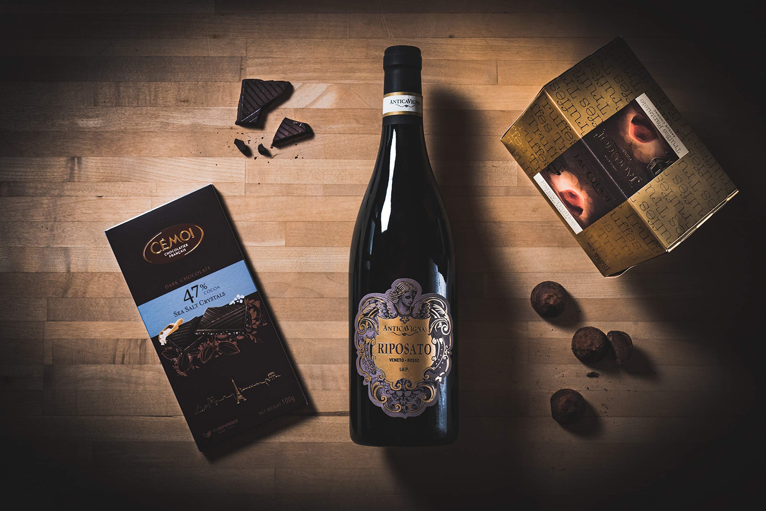 The Wine Guys The Wine Guys Präsentkorb „Sinneszauber“ Italienischer Rotwein Riposato und französische Schokoladentrüffel mit Cognacgeschmack und Meersalzschokolade