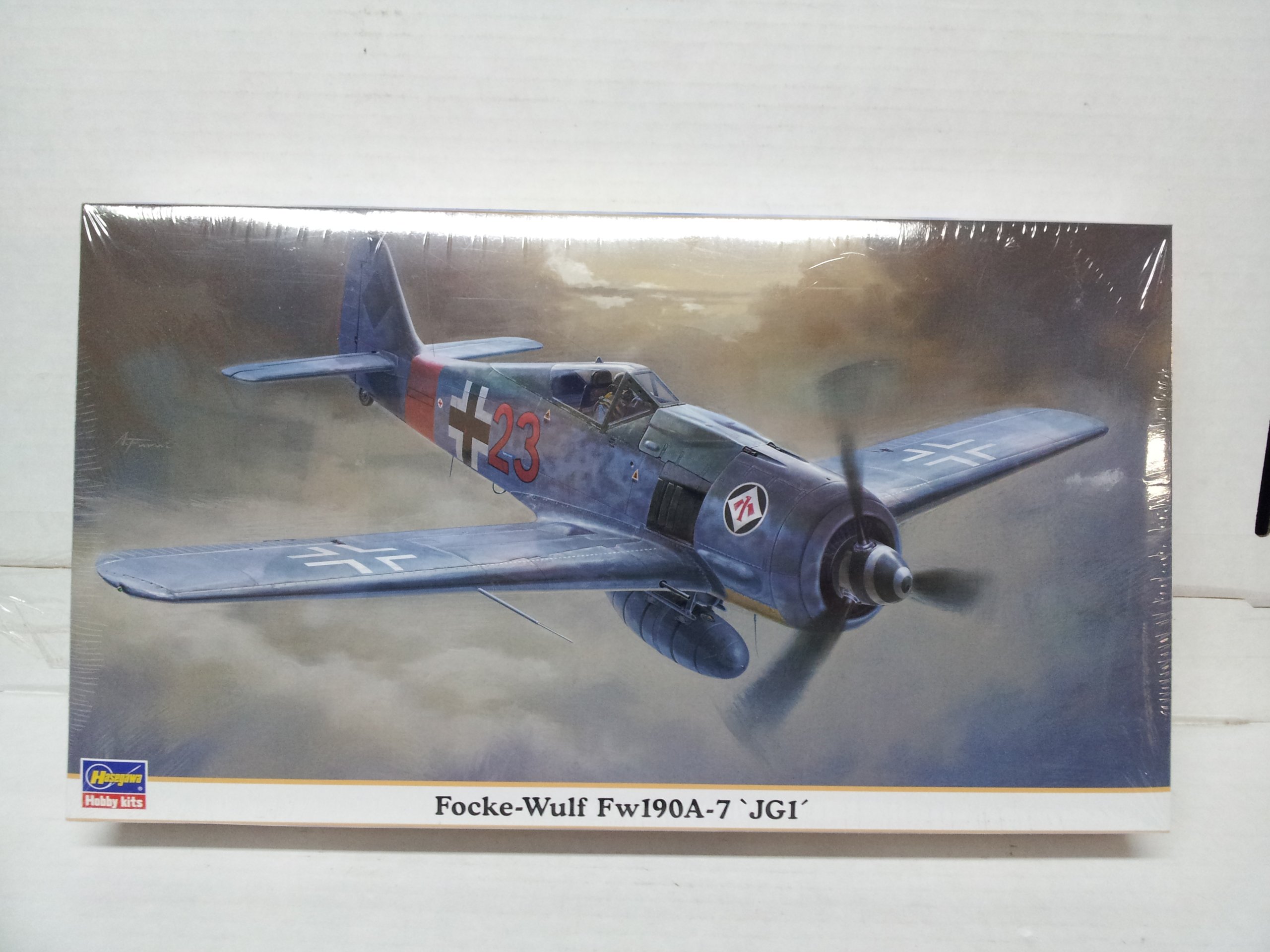 プラモデル完成機　1/48　フォッケウルフ(1) Amazon | ハセガワ 1/48 フォッケウルフFw190A-7「第1戦闘航空団