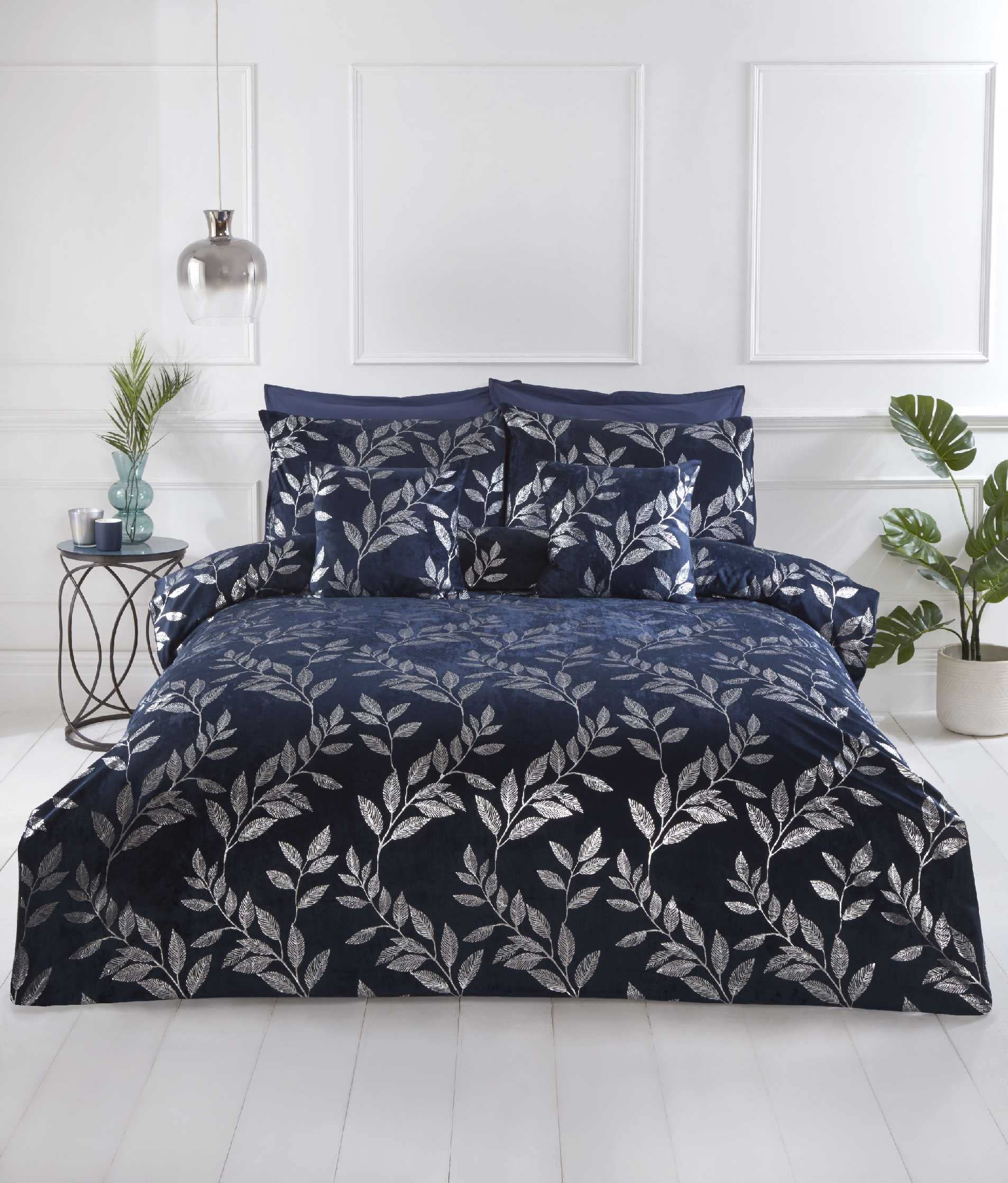 Rapport Home Como Filled Cushion Cover (43X43) Navy from B&Q