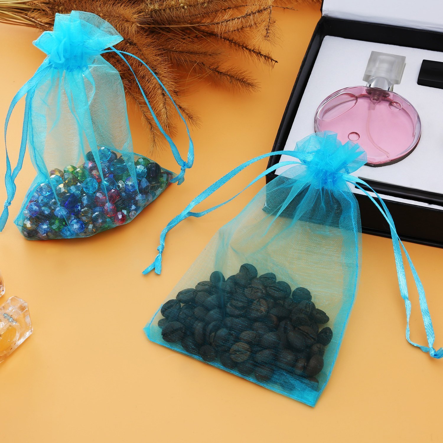 100 Pochettes Organza 7x9cm SULIUDAJI - Cœurs Dorés - Pour Bijoux, Cadeaux, Mariage
