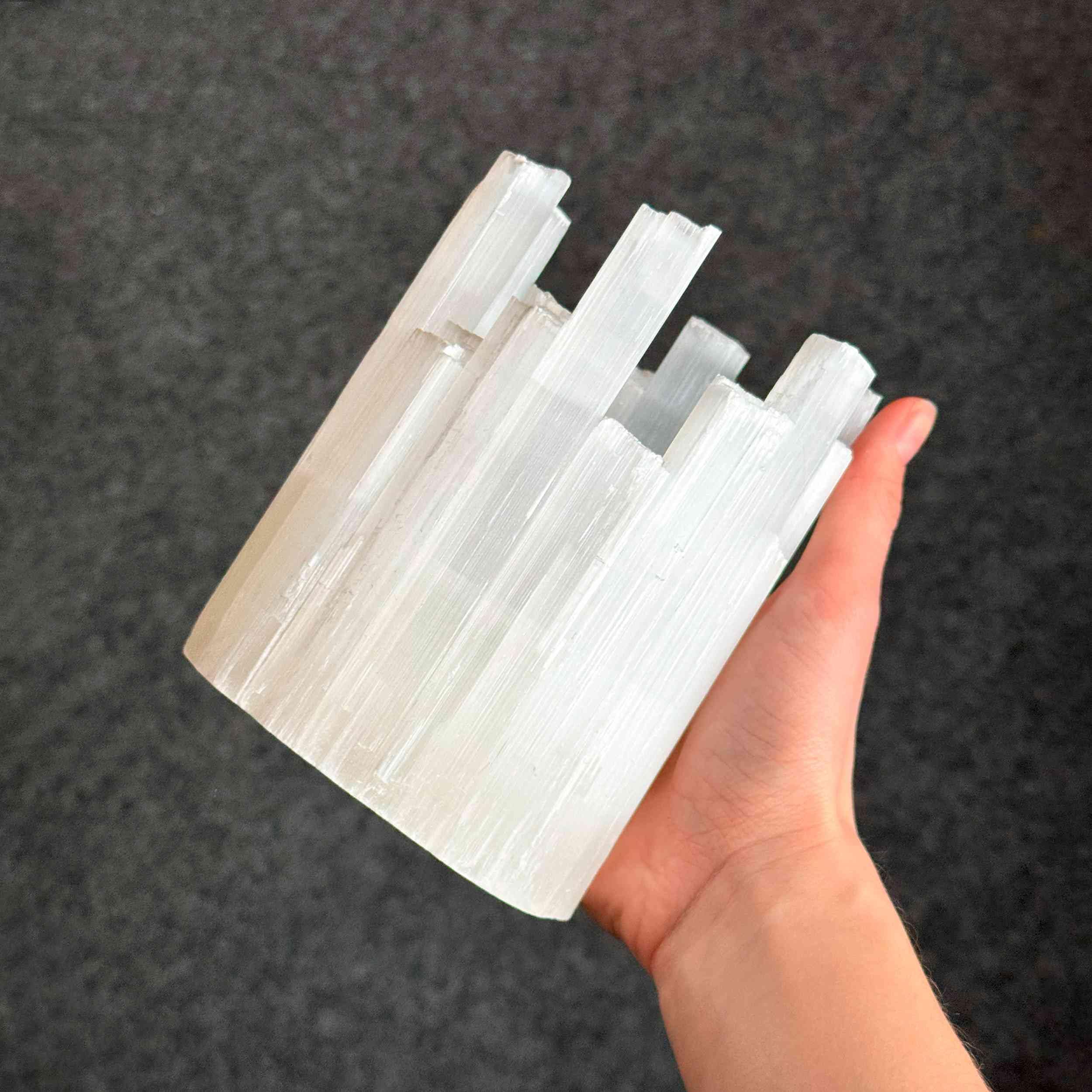 NKlaus 2 portacandele a torre selenite 12,5 x 10 cm – Grande set di portacandele in cristallo per meditazione, lavoro energetico e armonia spaziale
