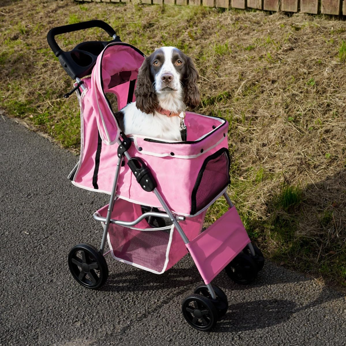Roze Hondenbuggy Kinderwagen Drager Opvouwbare Trolley Reiskar 15kg Draagvermogen 4 Wielen Remmen Kat Hond Veiligheid Snelsluiting Riem Kussen Zonnescherm Mand Bekerhouders Waterdichte Regenhoes Roze Hondenbuggy Kinderwagen Drager Opvouwbare Trolley Reiskar 15kg Draagvermogen 4 Wielen Remmen Kat Hond Veiligheid Snelsluiting Riem Kussen Zonnescherm Mand Bekerhouders Waterdichte Regenhoes
