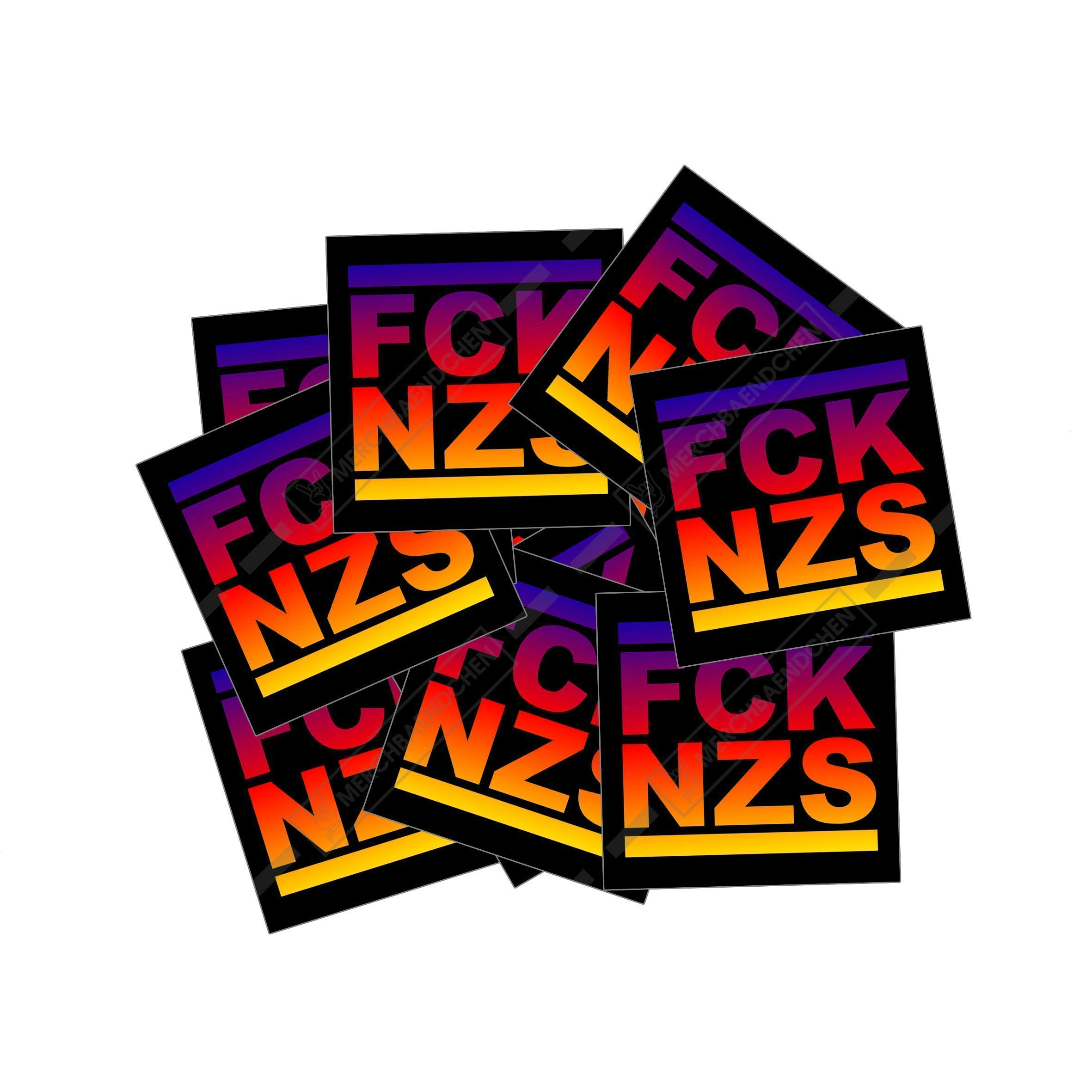 724590_7