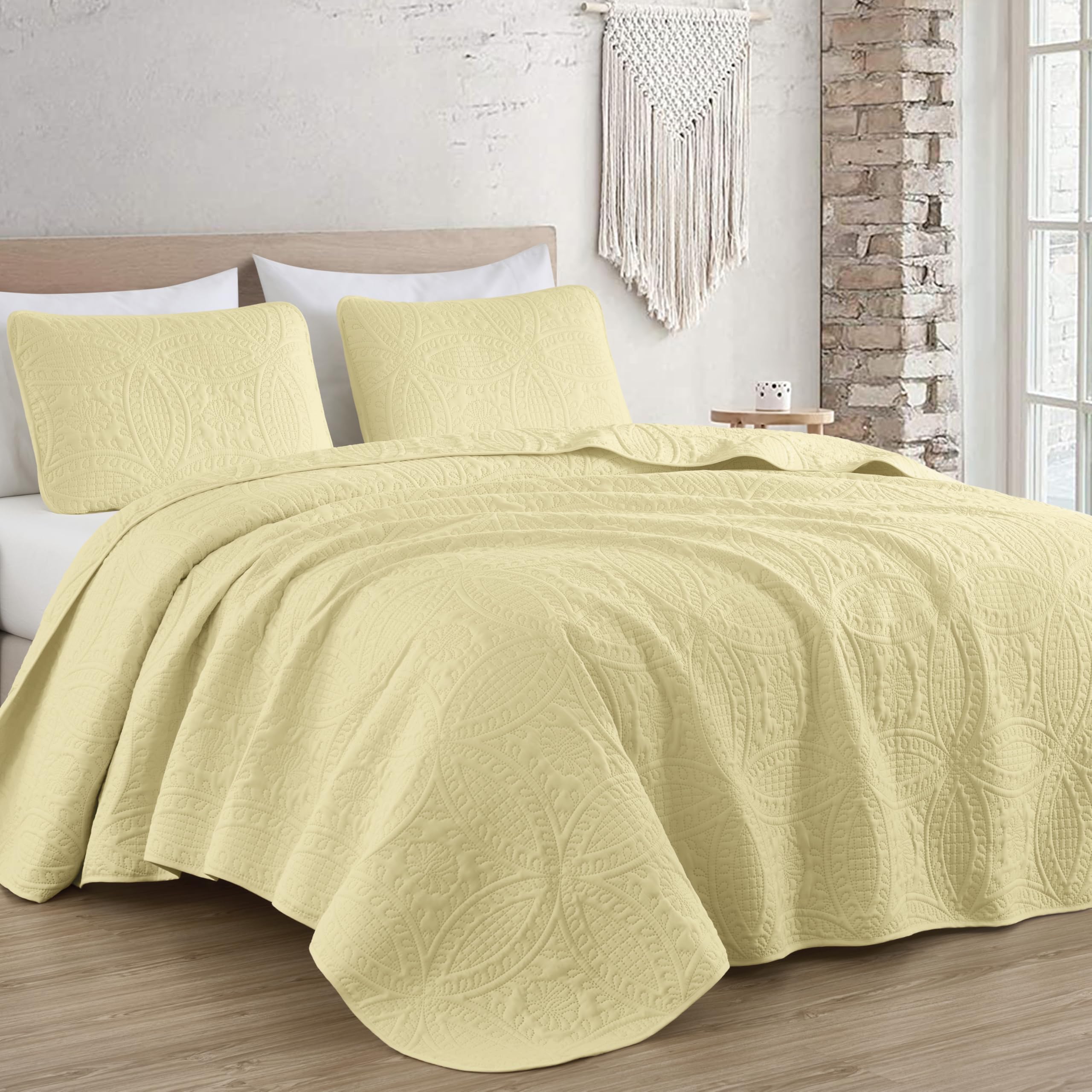 Chezmoi Austin Bedspread