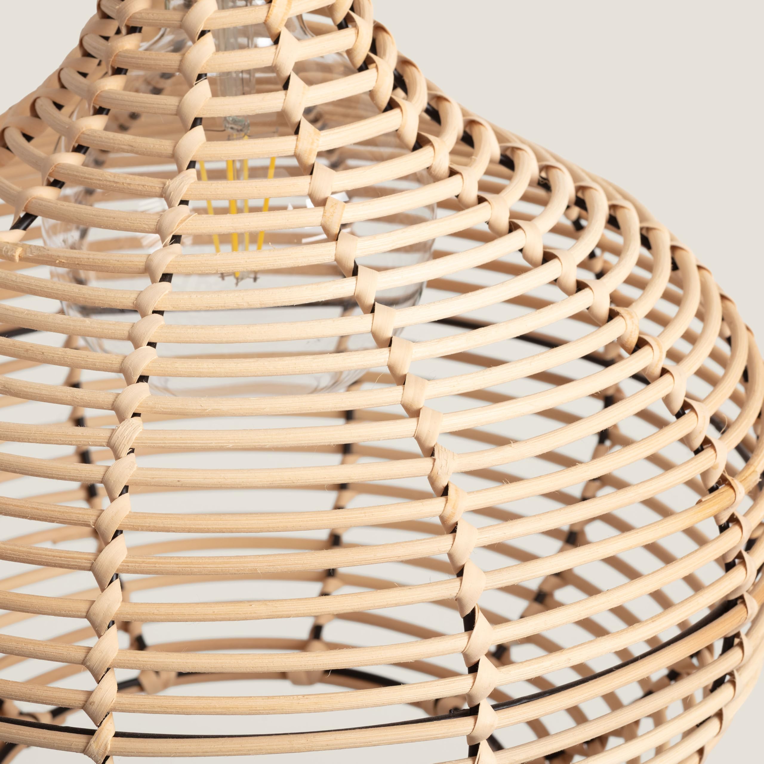 LEDKIA LIGHTING - Lámpara Colgante Ratán Yantai | Diseño Boho-Chic | Compatible con Bombillas LED E27 | Ideal para Salón; Dormitorio; Cocina | Natural