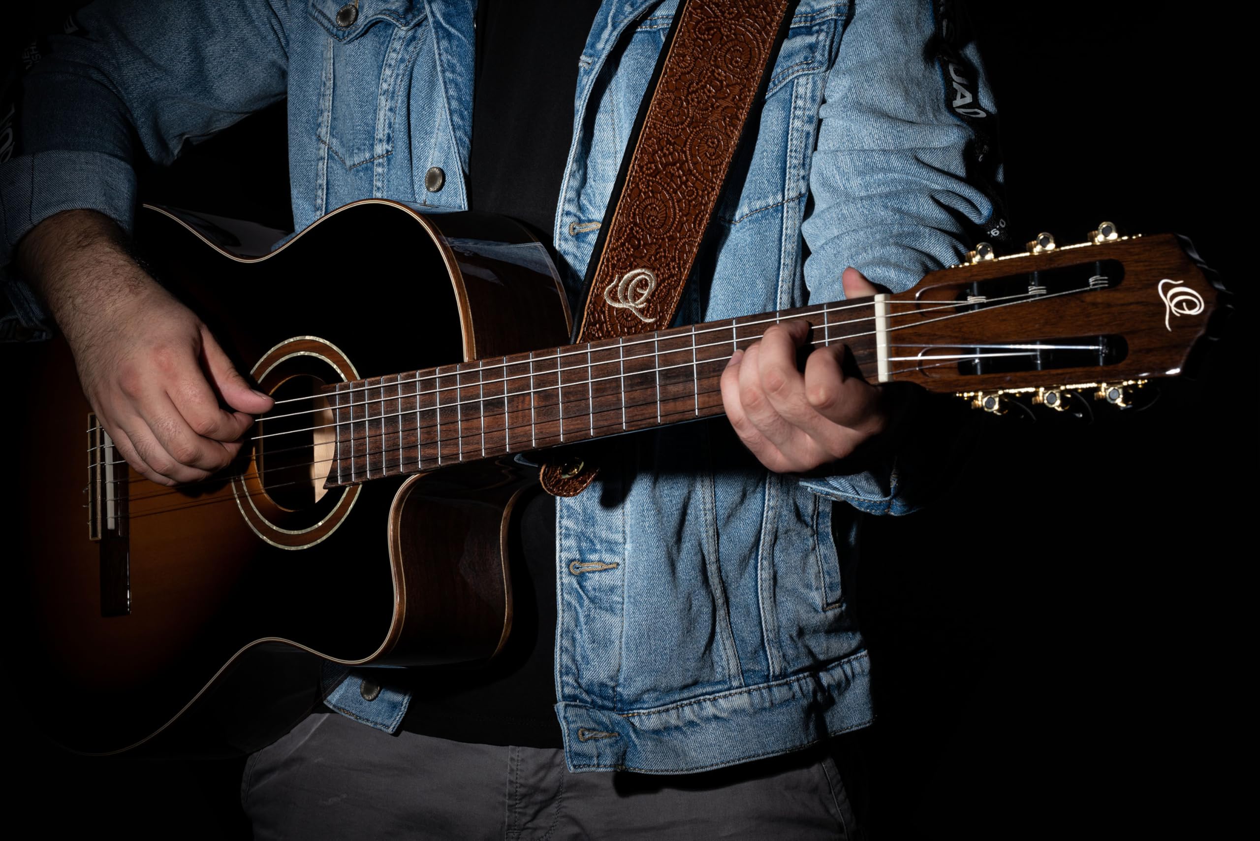 Ortega Guitars Gitarrengurt Länge Verstellbar - Akustik Gitarre / Bass, E-Gitarre, E-Bass - Byzantine Series - Echtleder, Byzantine Brown (OSBY-6)