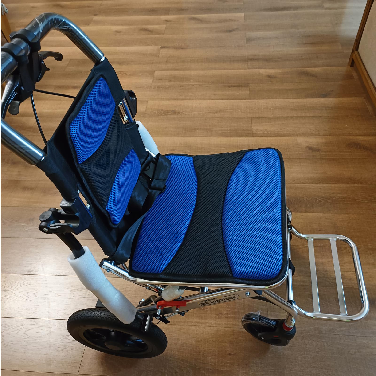 Silla de viaje plegable portátil ligero, Carrido de silla de ruedas de transporte, Reposabrazos abatibles, para traslado, viajes (16.1" Seat Width,Orange)