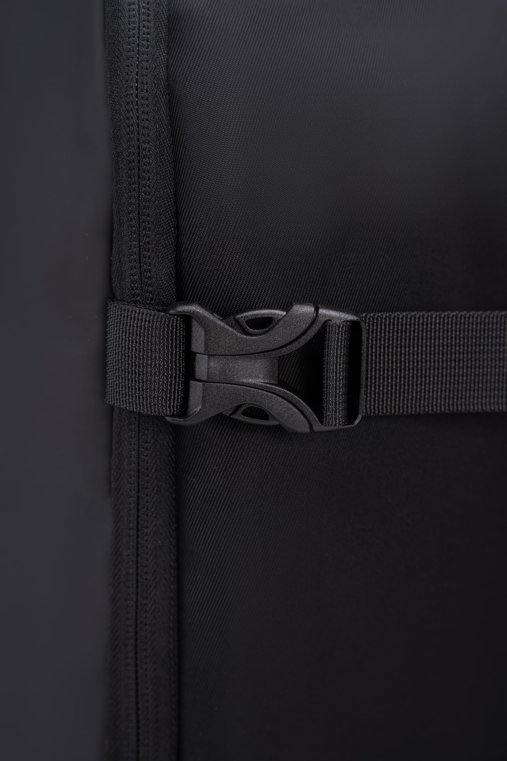 CELIMS Plecak kabinowy samolotu 40 x 30 x 20 cm, bagaż podręczny 40 x 30 x 20 cm, 24 l, wodoszczelny, lekki poliester do linii Ryanair, Easyjet, Volotea, plecak podróżny, Czarny & Pompa, 40x30x20 avec