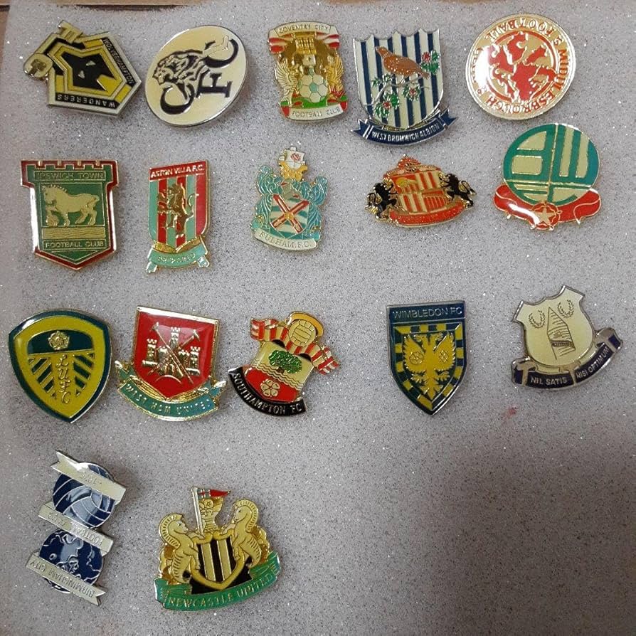 jリーグクラブ　エンブレムピンバッジ　セット売り jリーグクラブ エンブレムピンバッジ セット売り - メルカリ