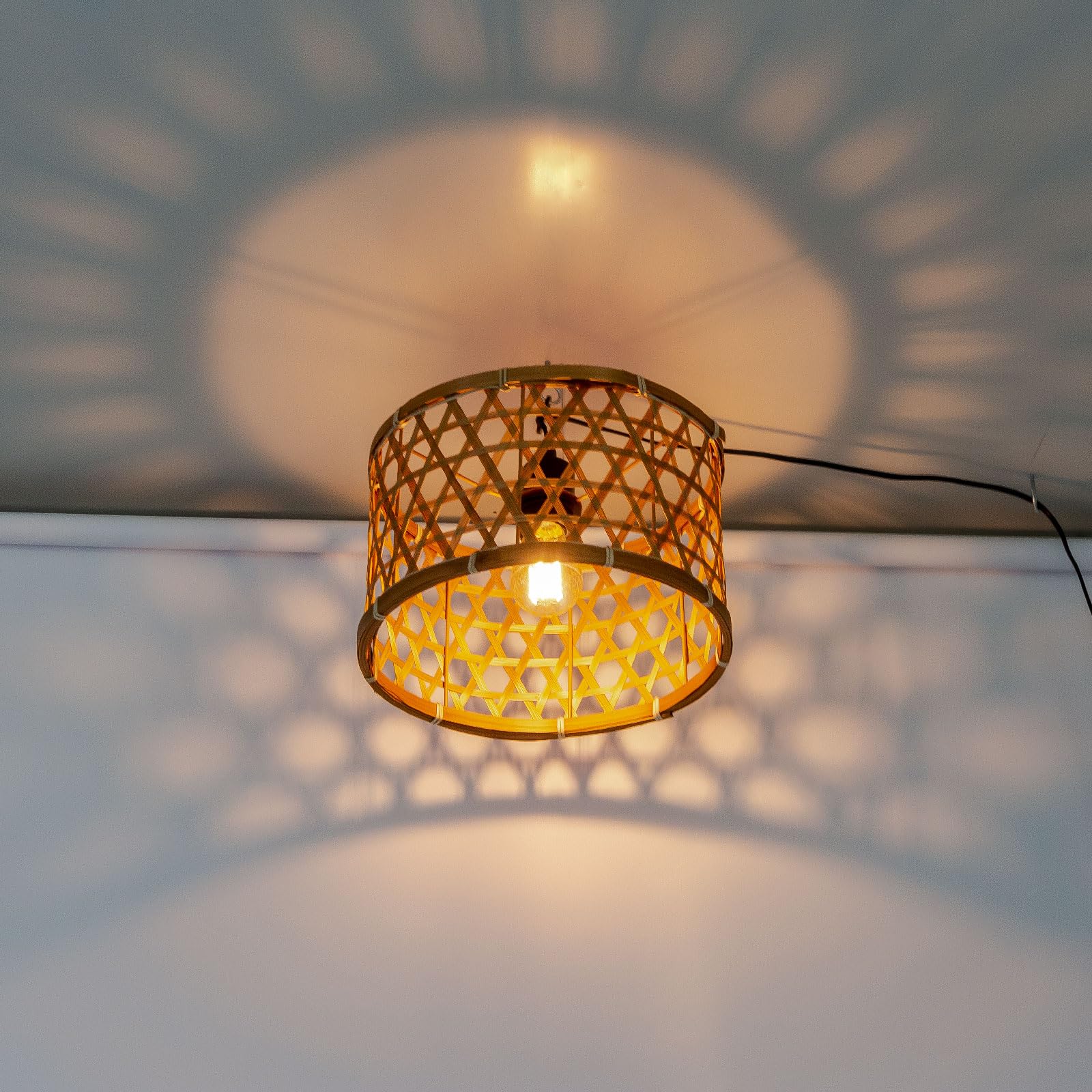 paralume rotondo,bambù, a tamburo intagliato,Design unico a “diamante per lampada da terra, lampada a sospensione, lampada da tavolo
