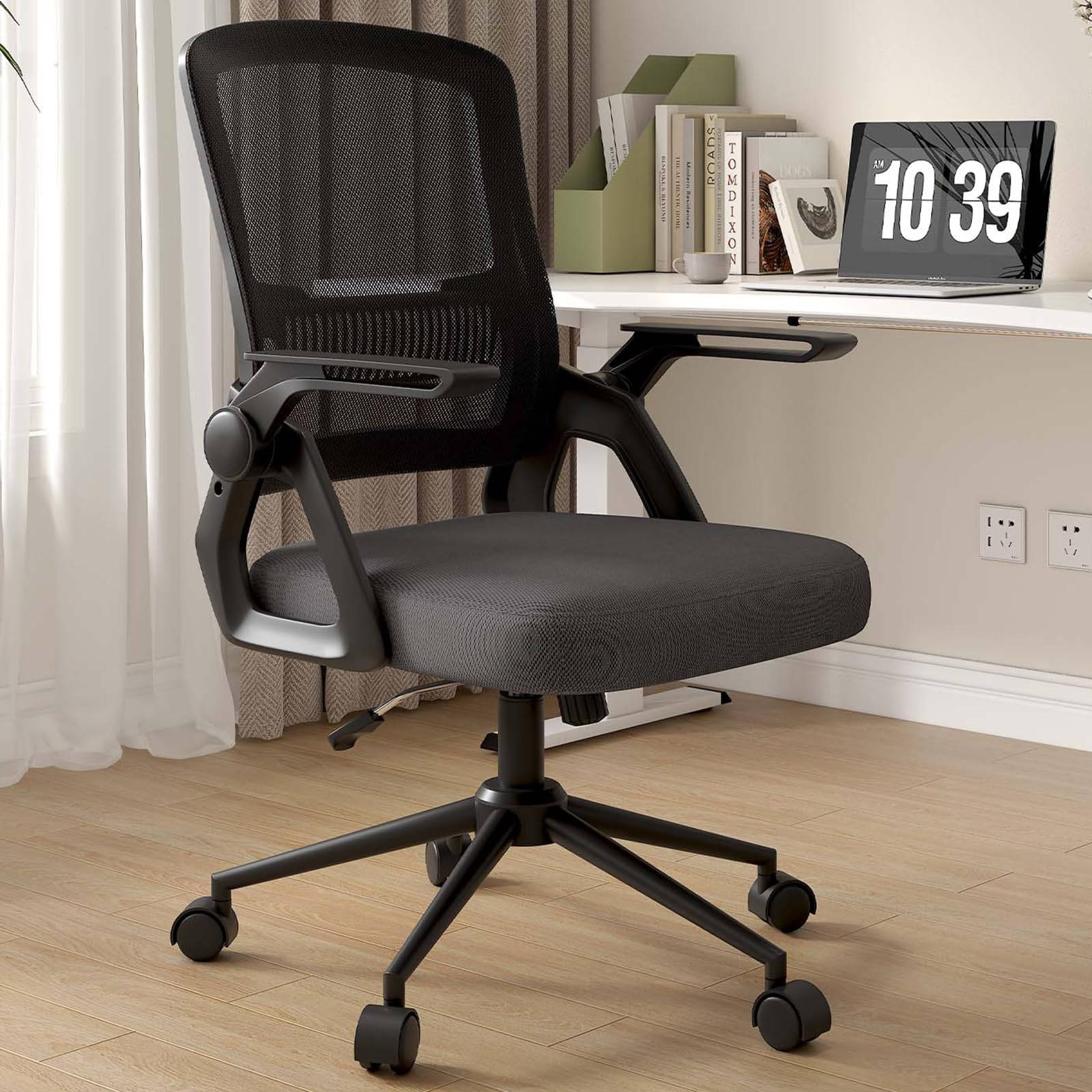 naspaluro Chaise Bureau Ergonomique avec Accoudoirs Pliants,à Hauteur Réglable Chaise de Bureau, Ergonomique en Maille Respirante avec Soutien Lombaire,Roulette Pivotant à 360°, Noir