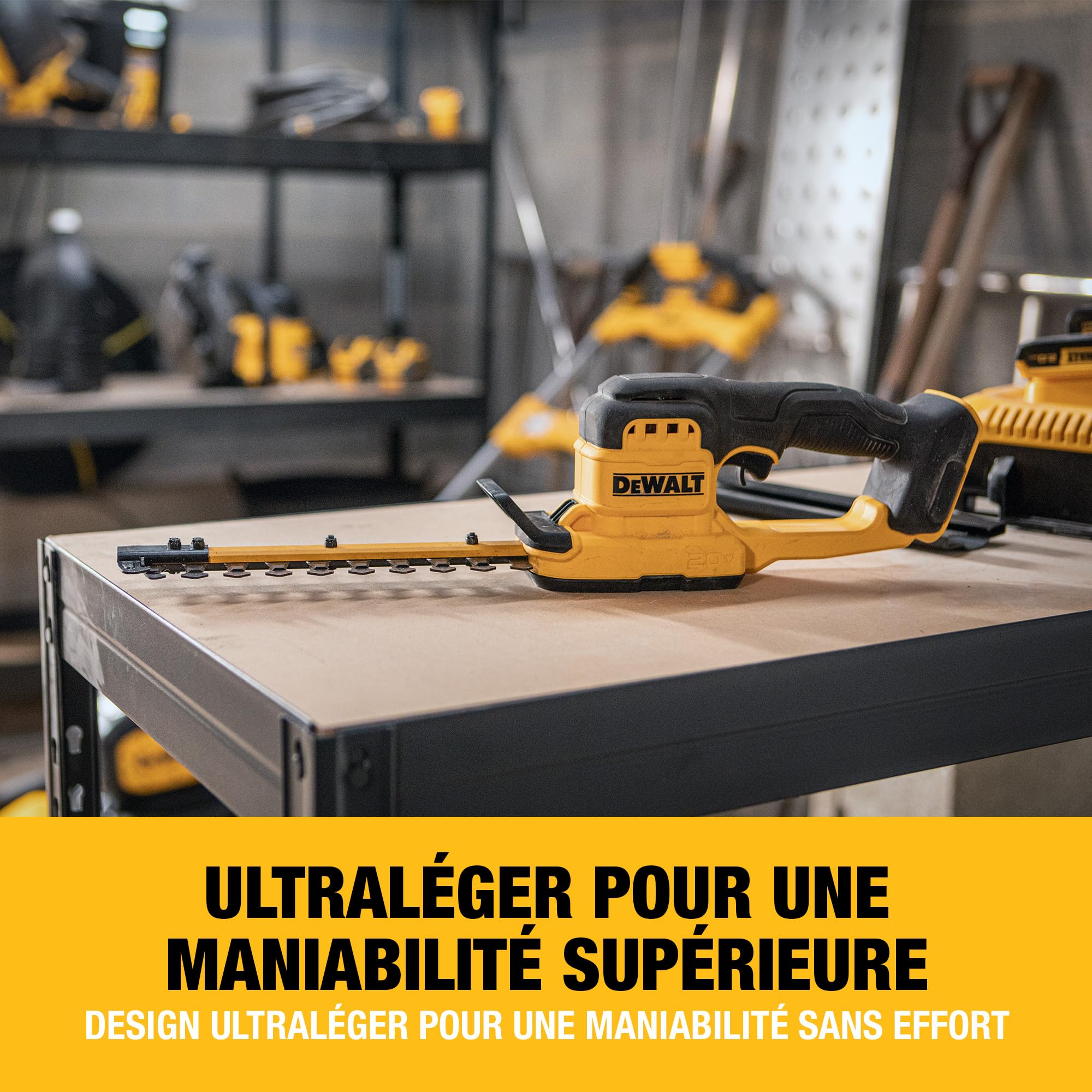 DEWALT Taille-haie Compact 20 cm 18V XR DCMHT520N-XJ Outil Seulement