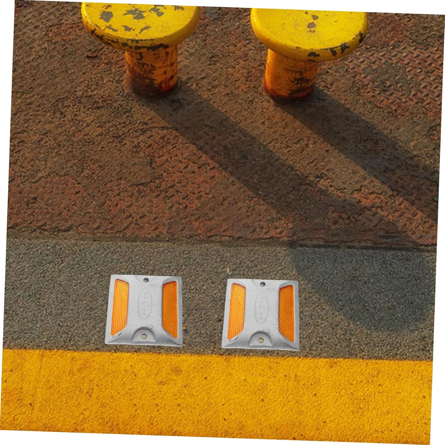 2pcs Security Reflectors Road Reflectors Driveway Markers Pavement Markers Trailer Easy to Install