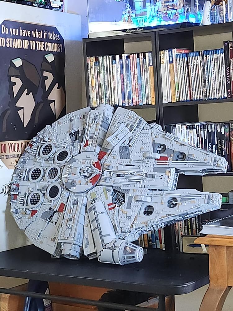 Star Wars Millennium Falcon 75192