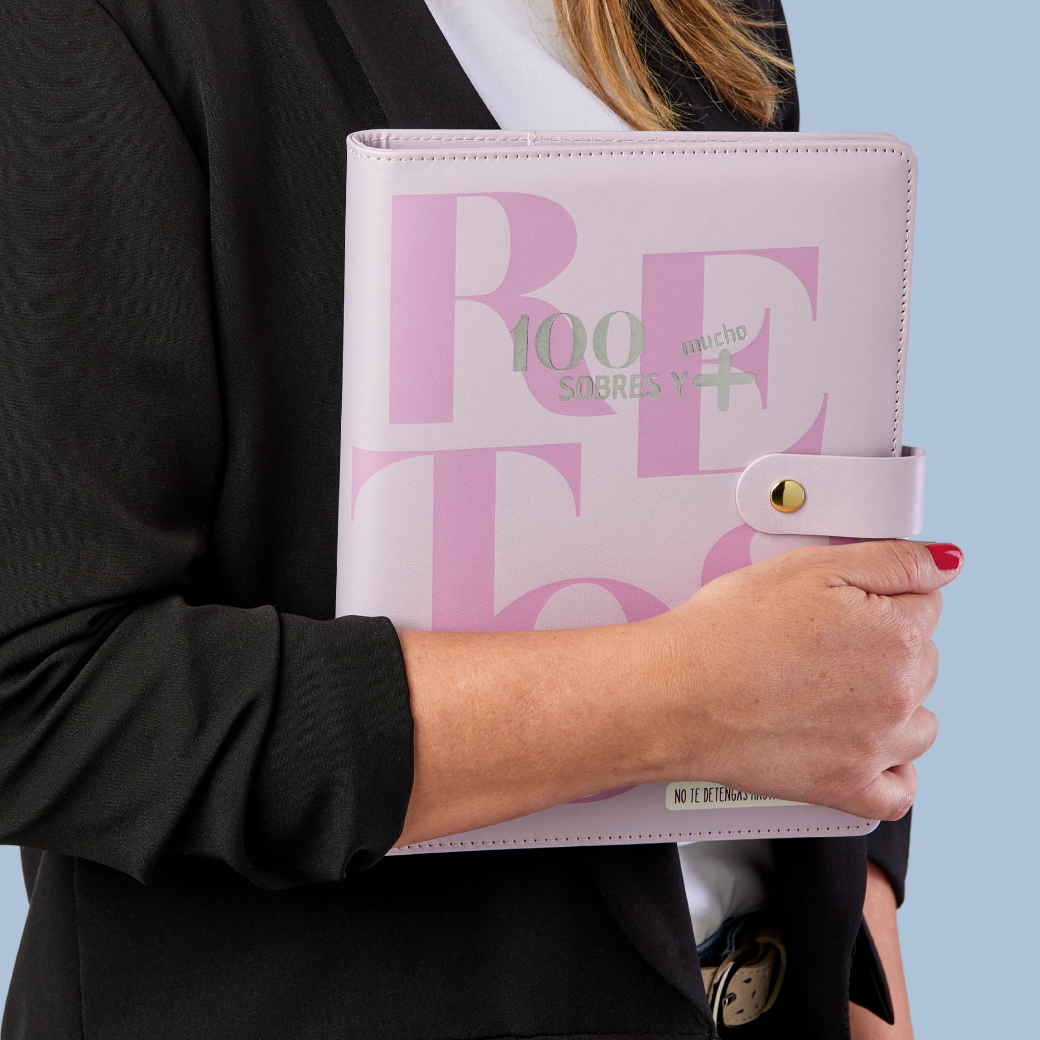 WHEN PIGS FLY - Libreta de Ahorro A5 Completamente en Español - Agenda Ahorro Dinero Español - Carpeta Ahorro Dinero - Organizador de dinero - Carpeta de Ahorro de Dinero (Morado)